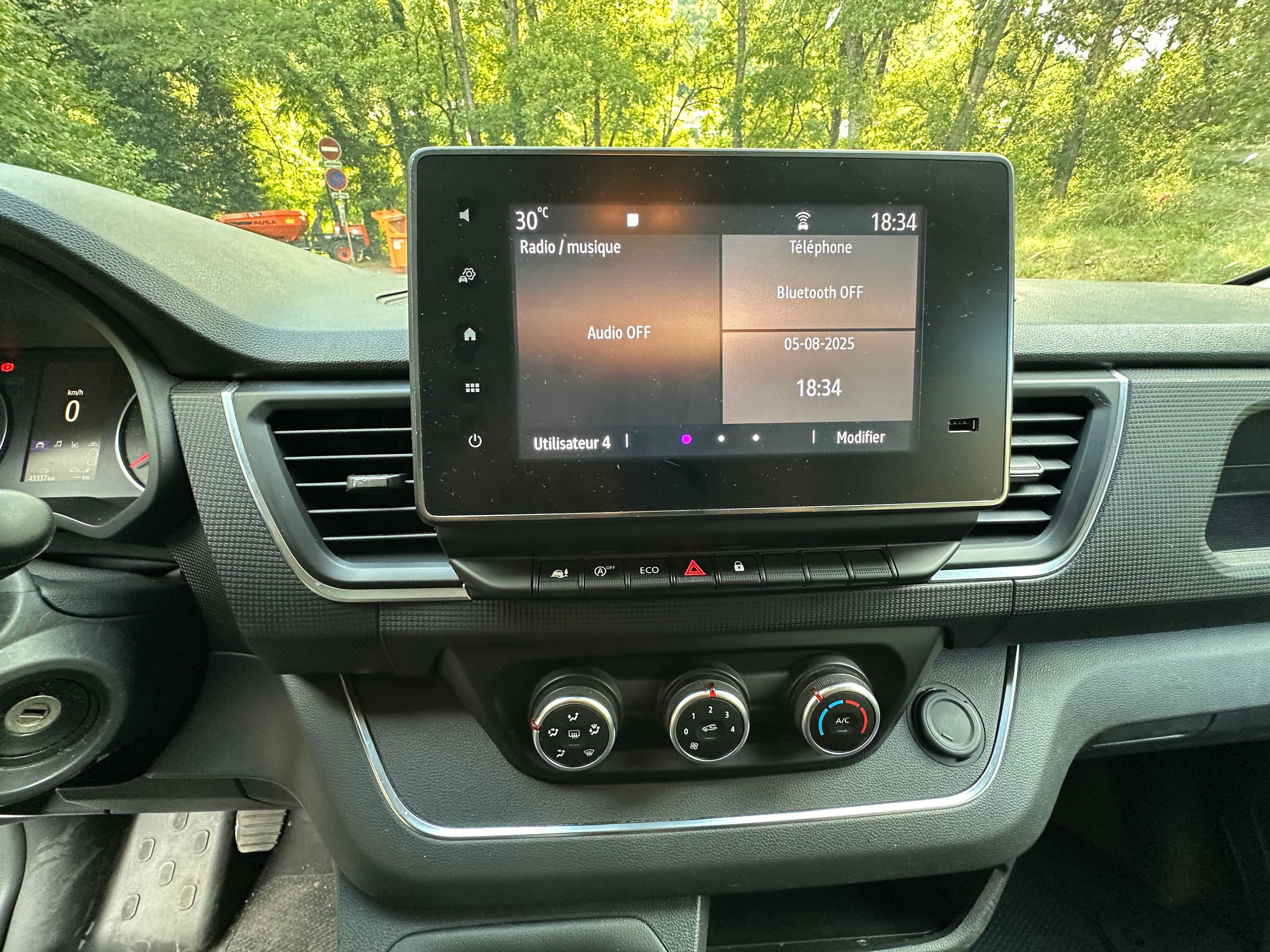 Renault Trafic avec Entrée audio / iPod