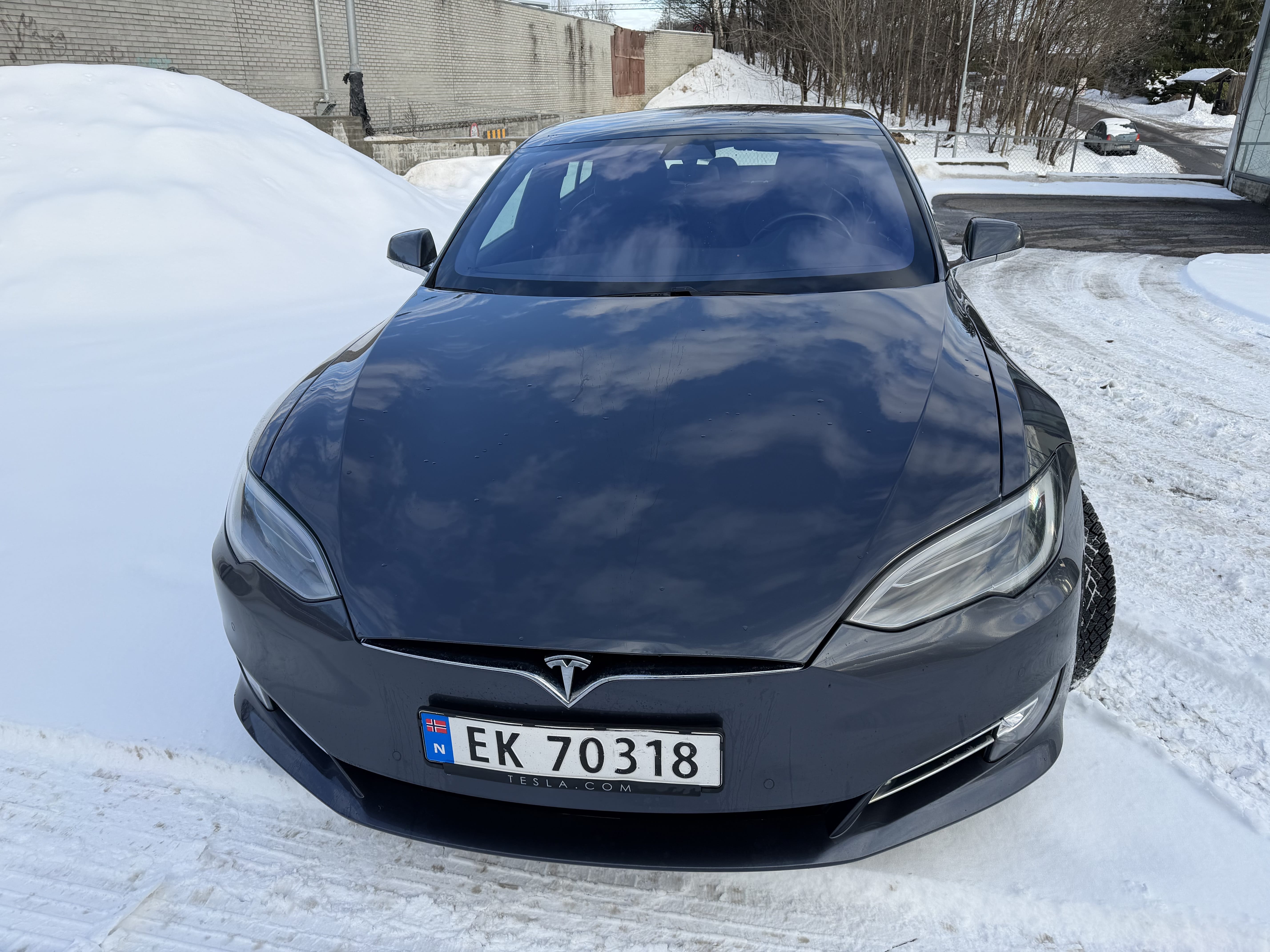 Tesla Model S 75D med Firehjulstrekk