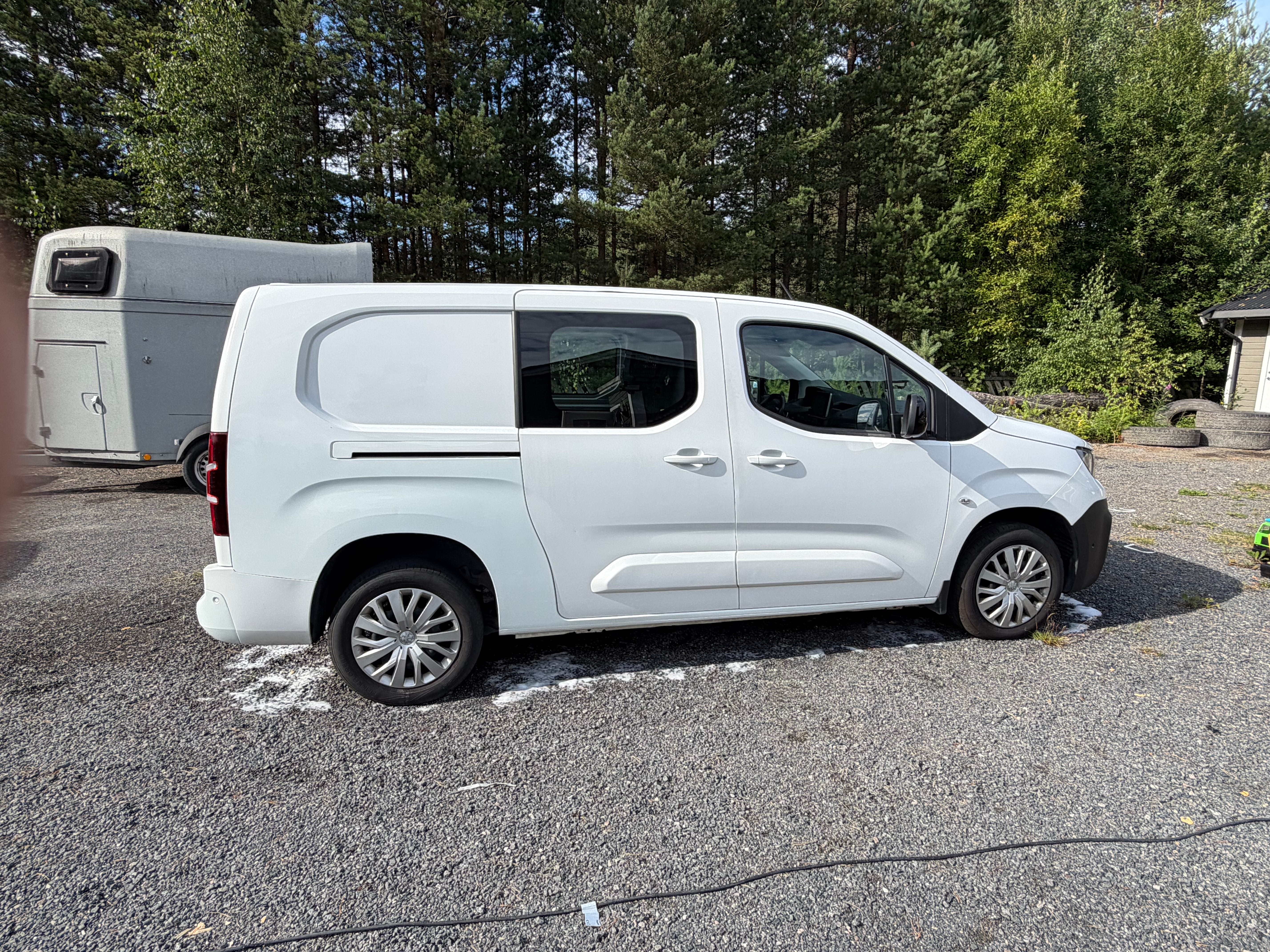 Peugeot Partner Varebil med Aircondition