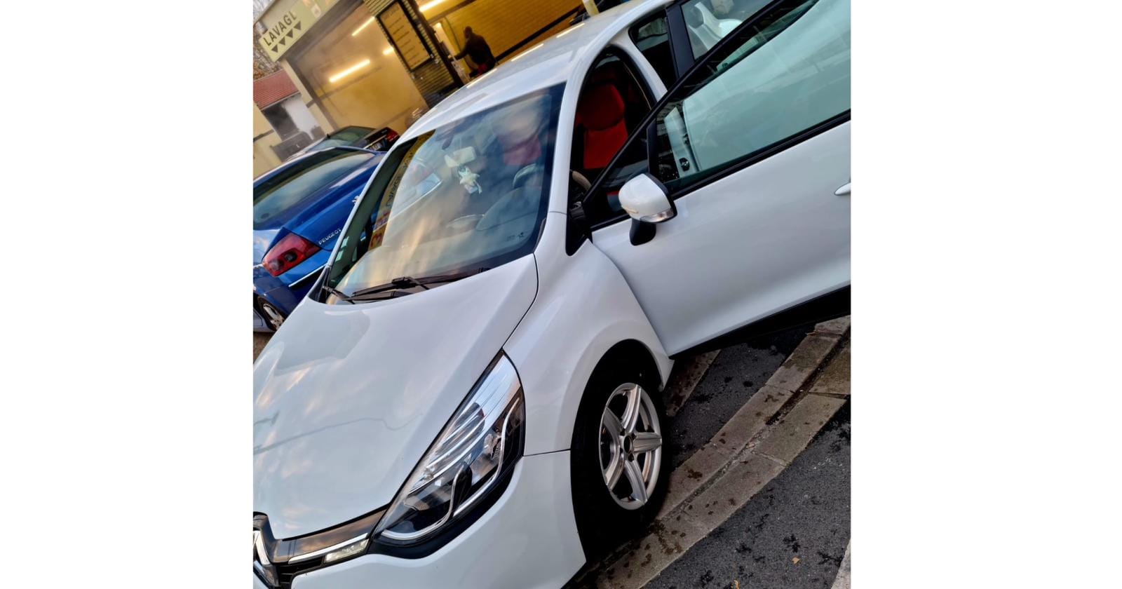 Renault Clio avec Entrée audio / iPod