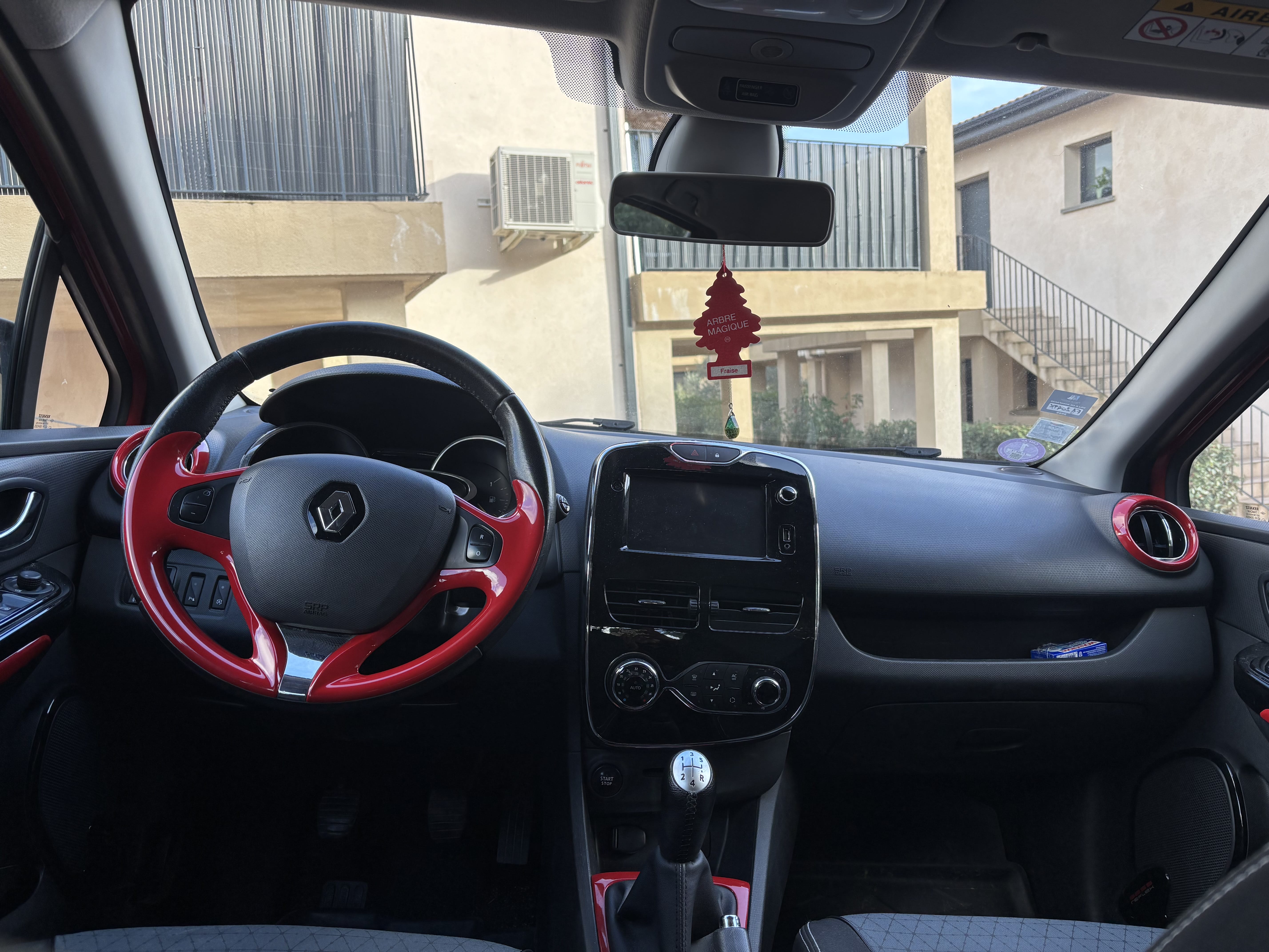 Renault Clio avec GPS