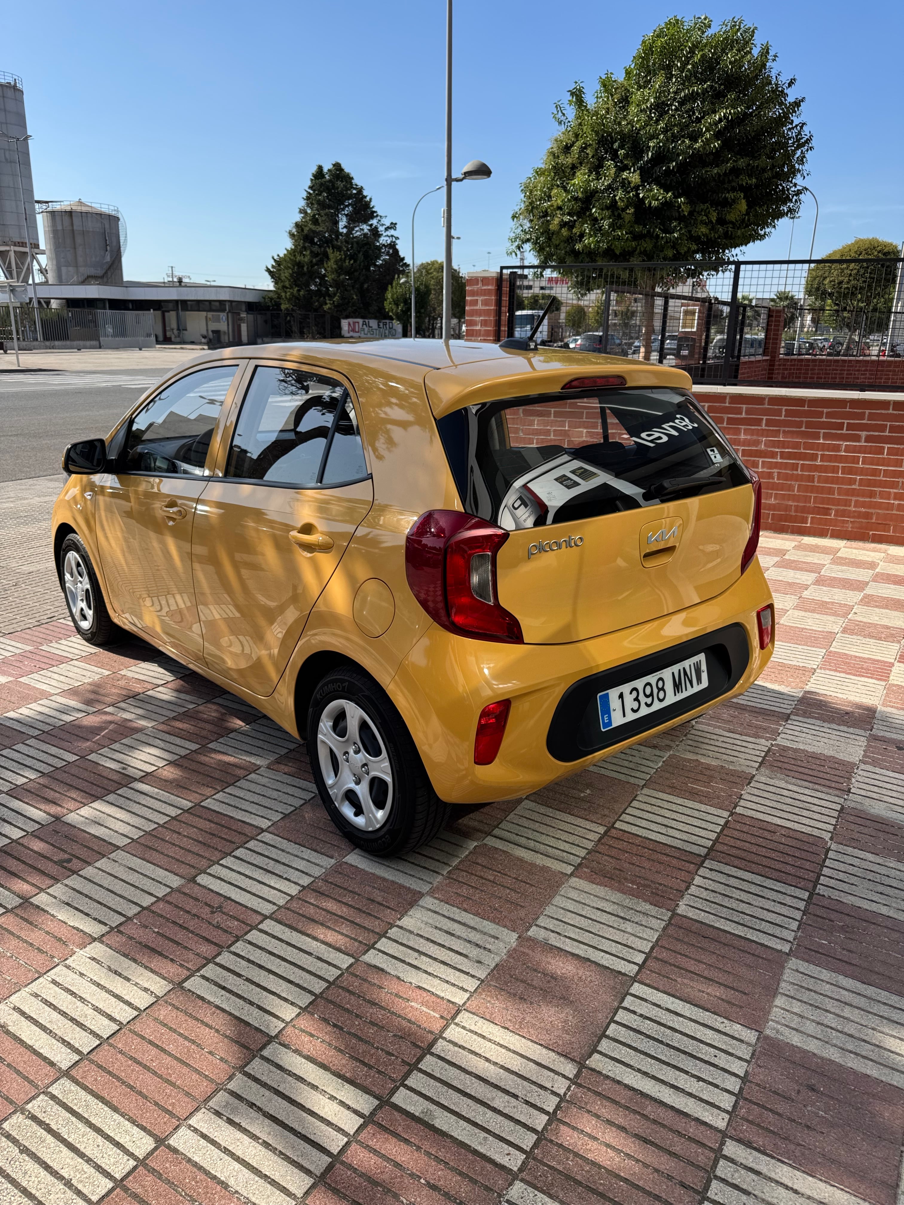 Kia Picanto con Audio Bluetooth