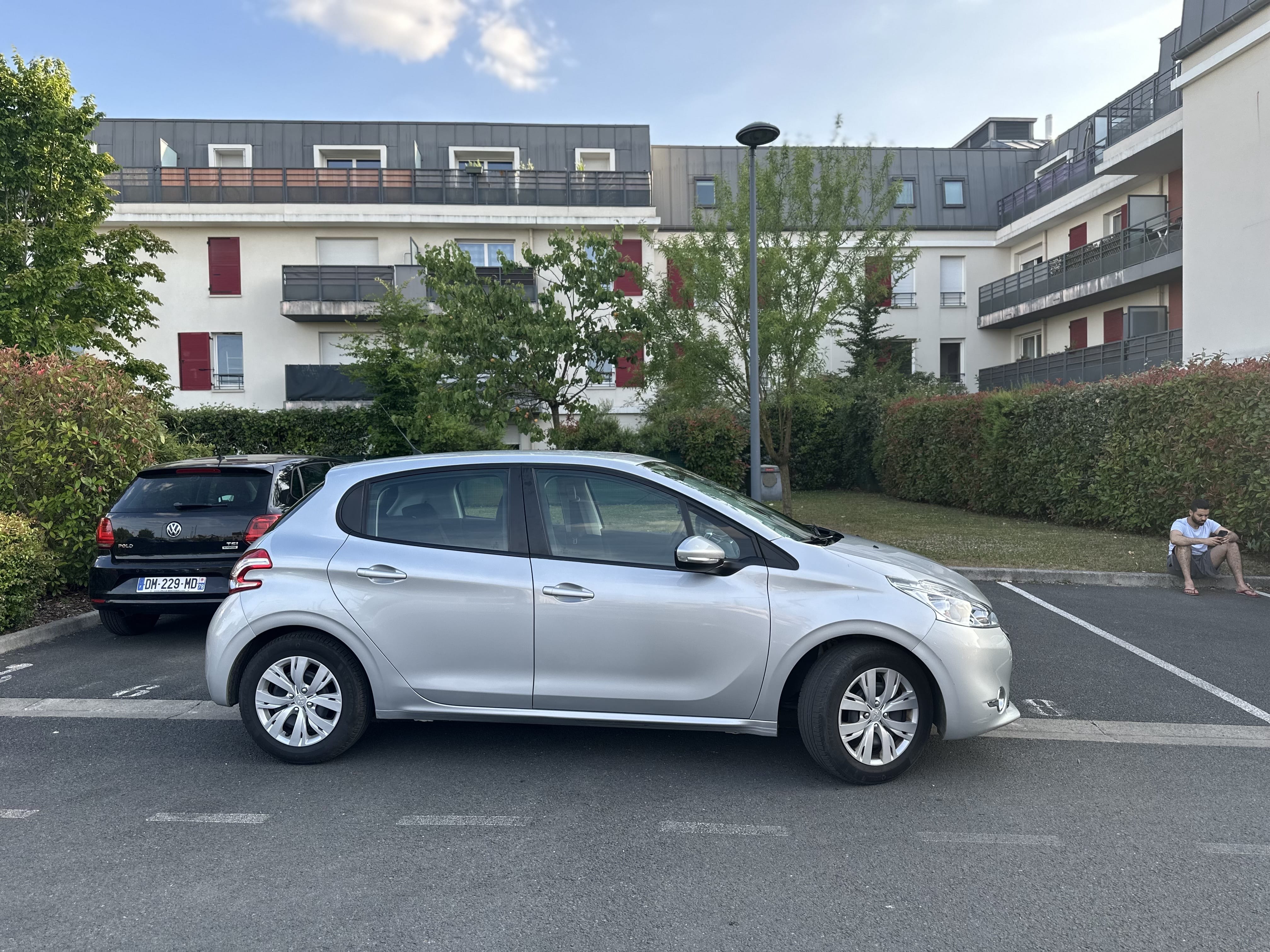 Peugeot 208 avec Entrée audio / iPod