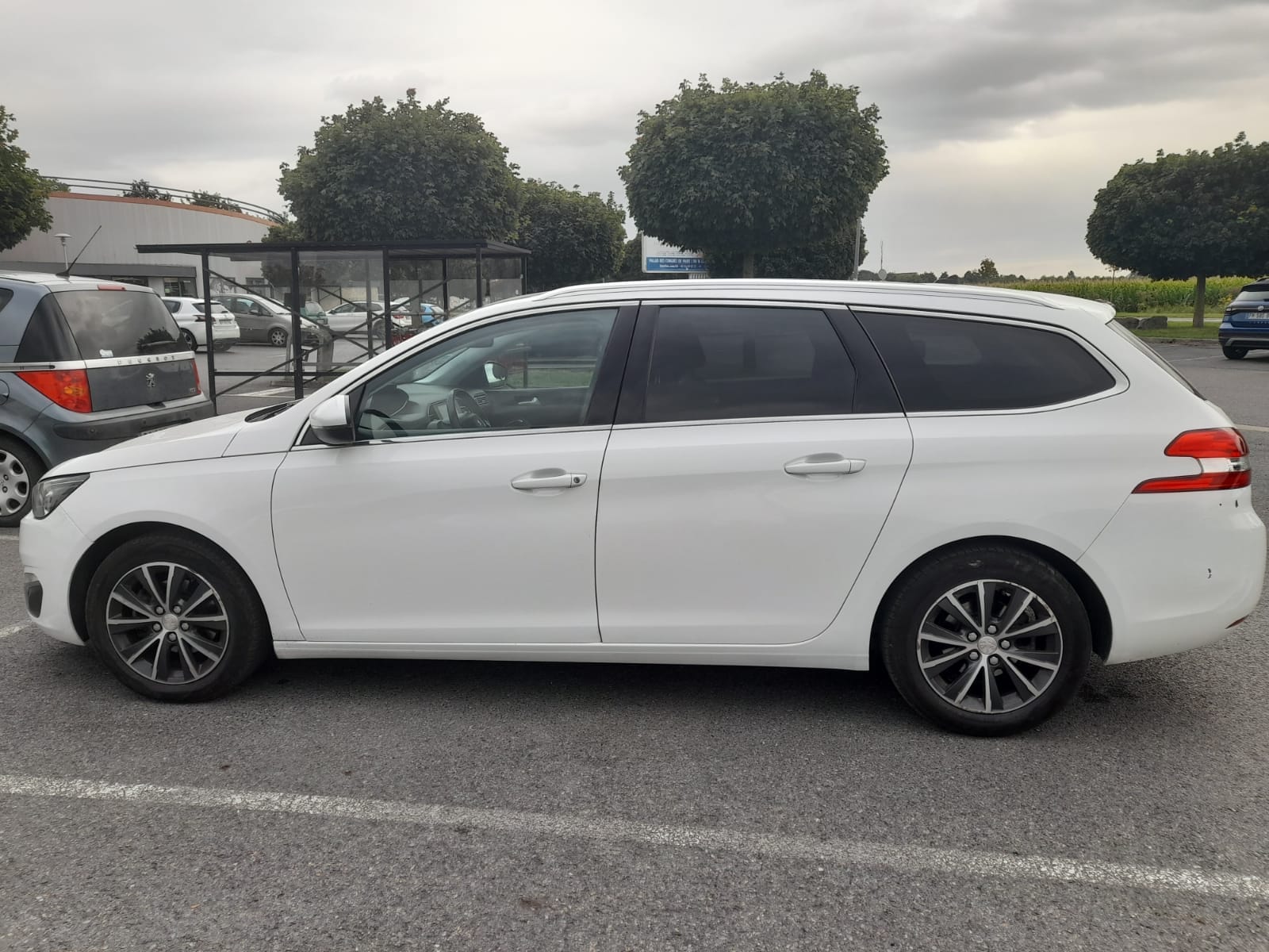Peugeot 308 avec GPS