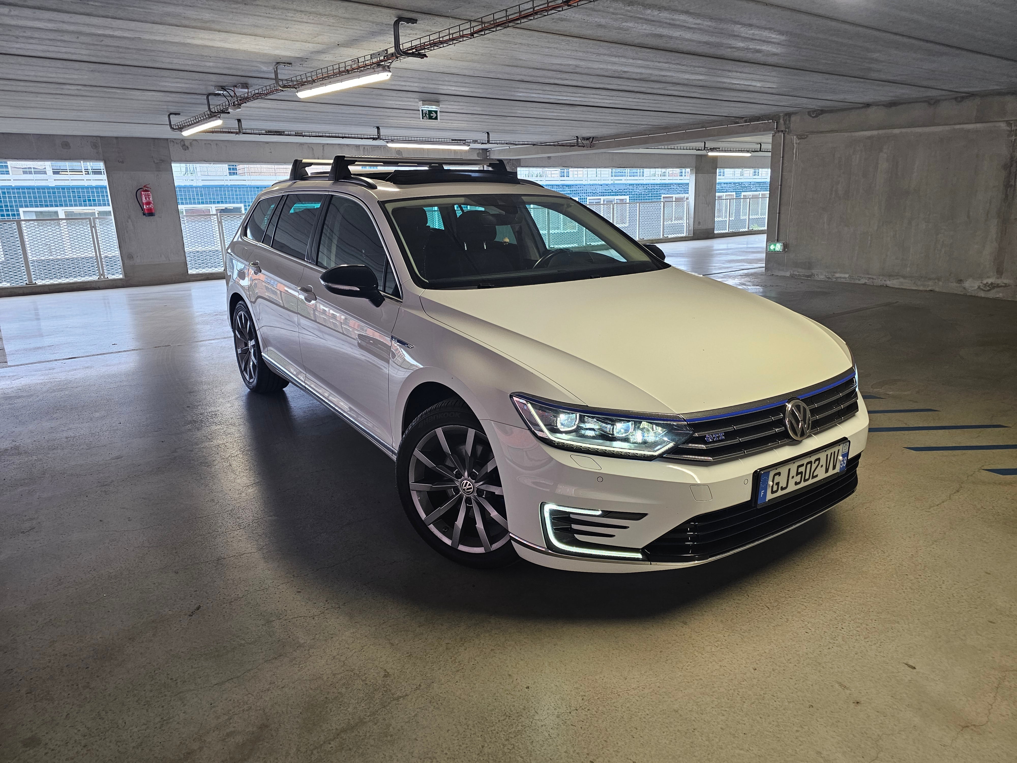 Volkswagen Passat GTE Hybride, 2017, Essence 95 / Électrique (hybride), automatique