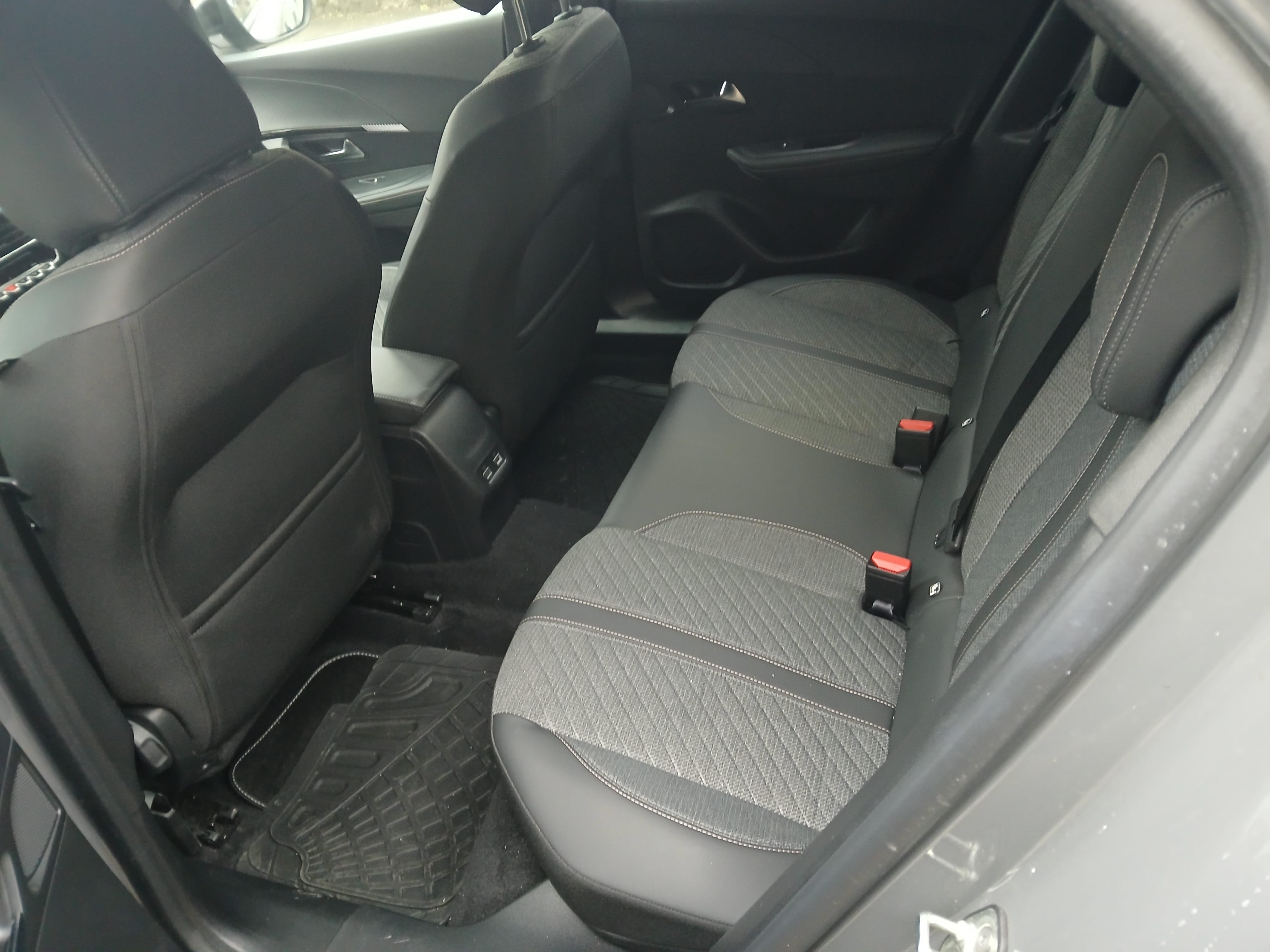 Peugeot 2008 avec Android Auto