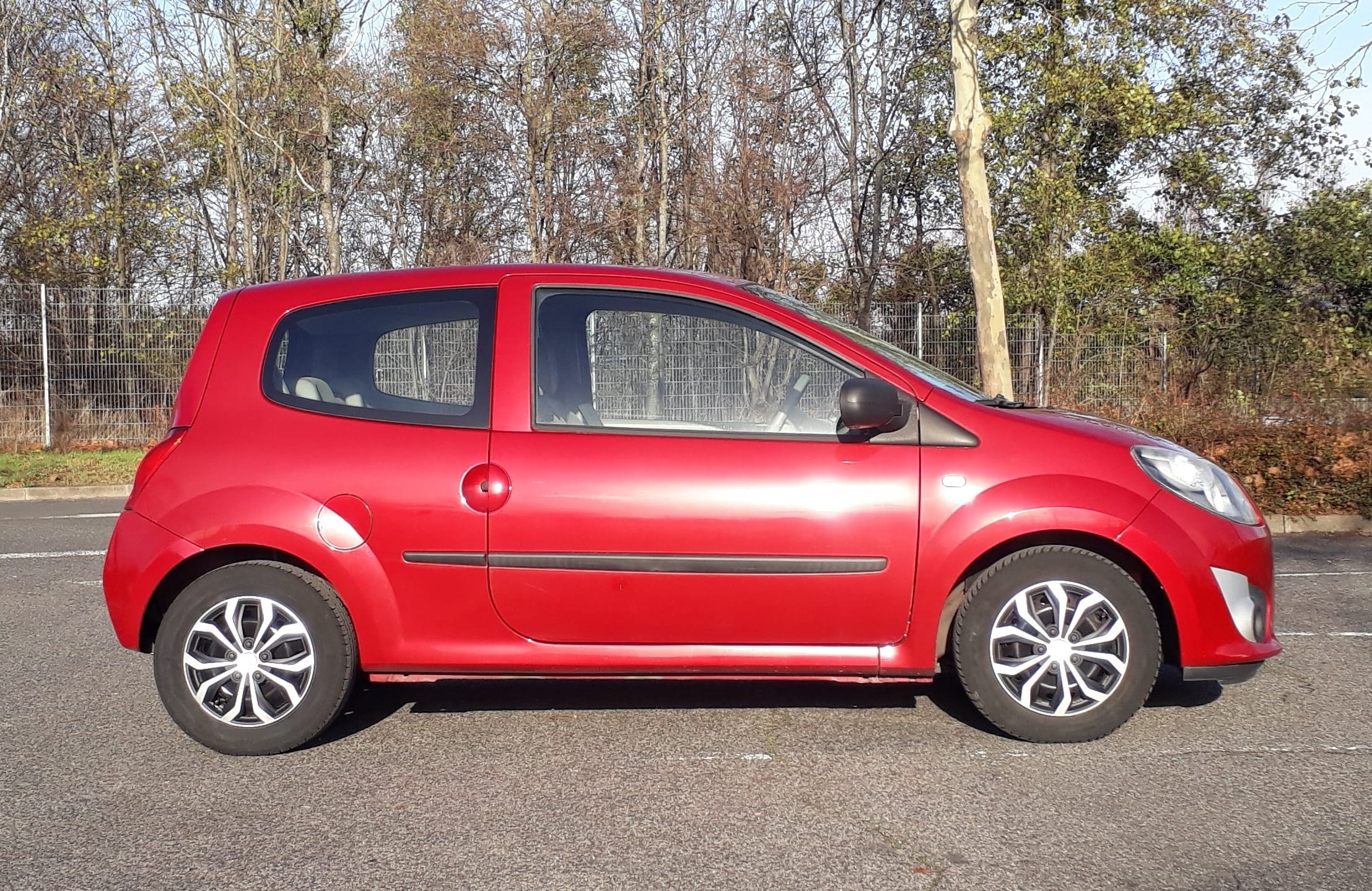 Renault Twingo II avec Audio Bluetooth
