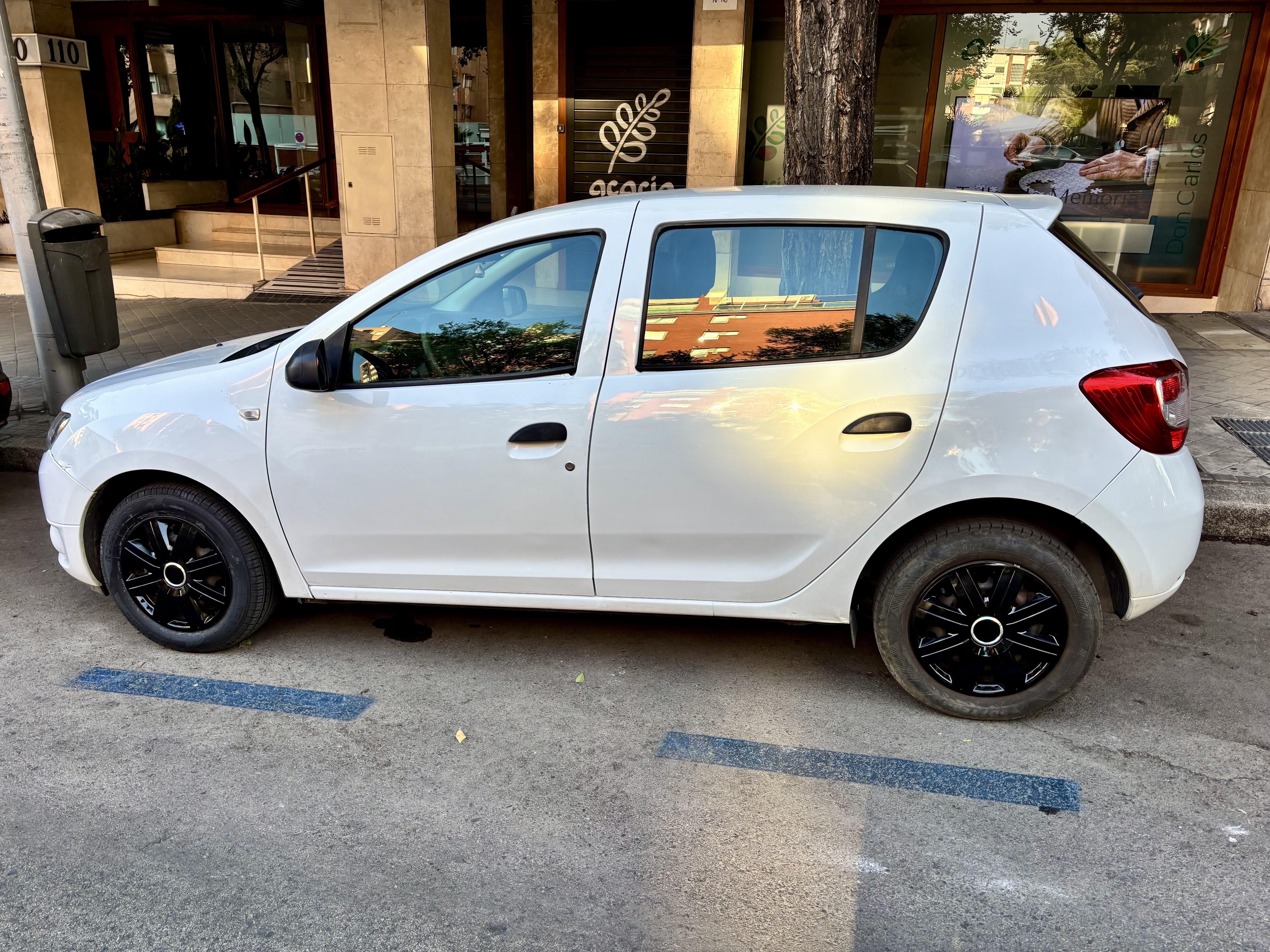 Dacia Sandero avec Climatisation