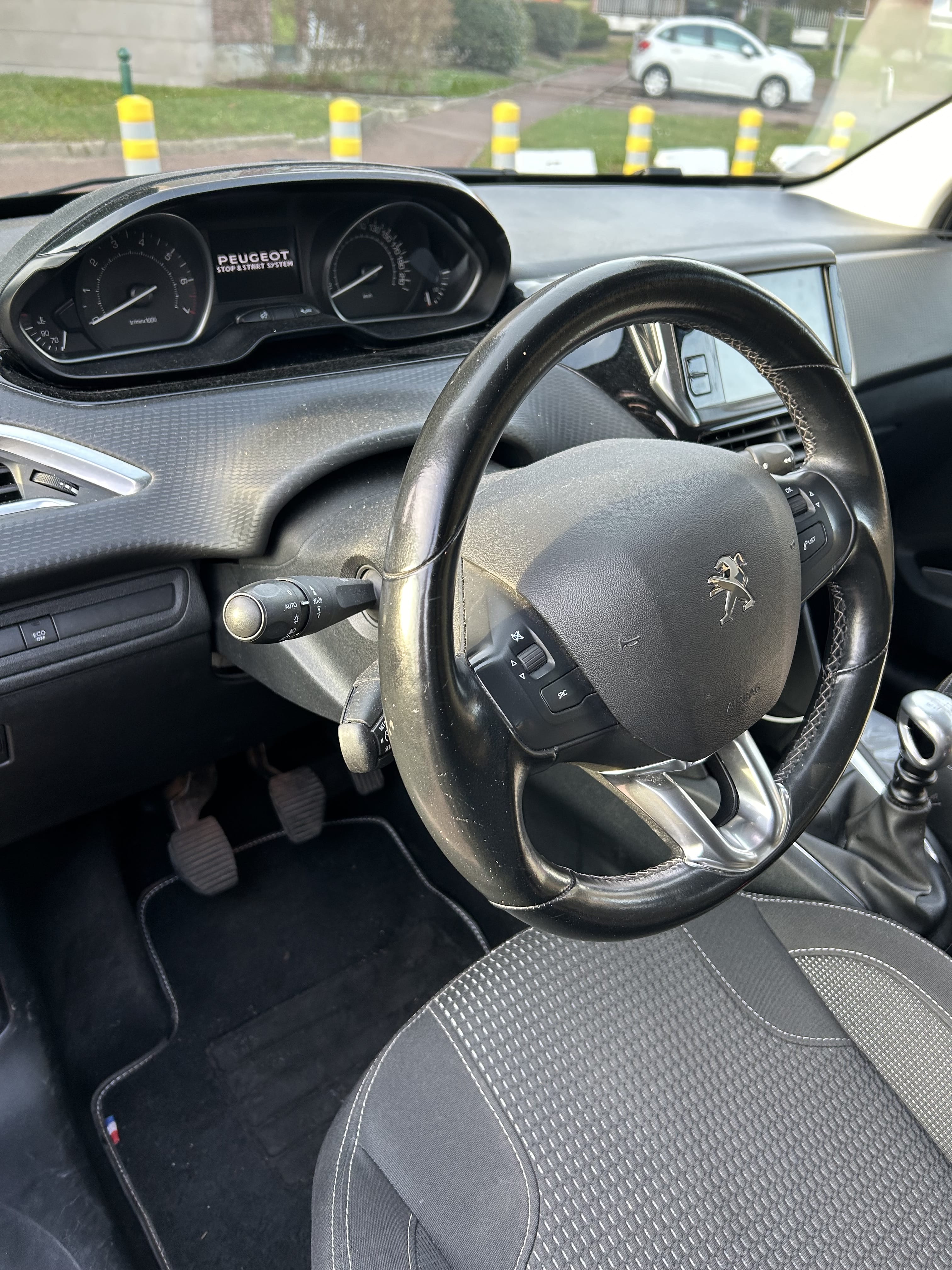 Peugeot 208 avec Régulateur de vitesse