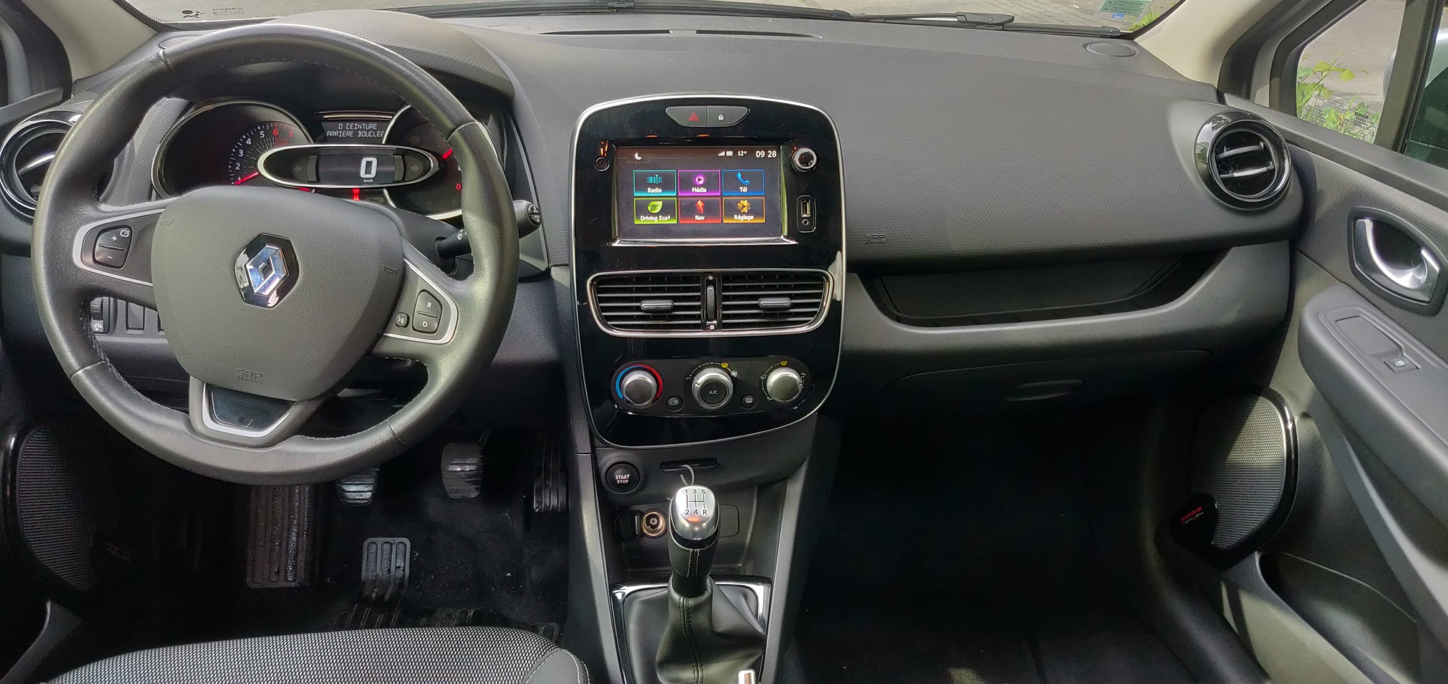 Renault Clio EH308CW avec Entrée audio / iPod