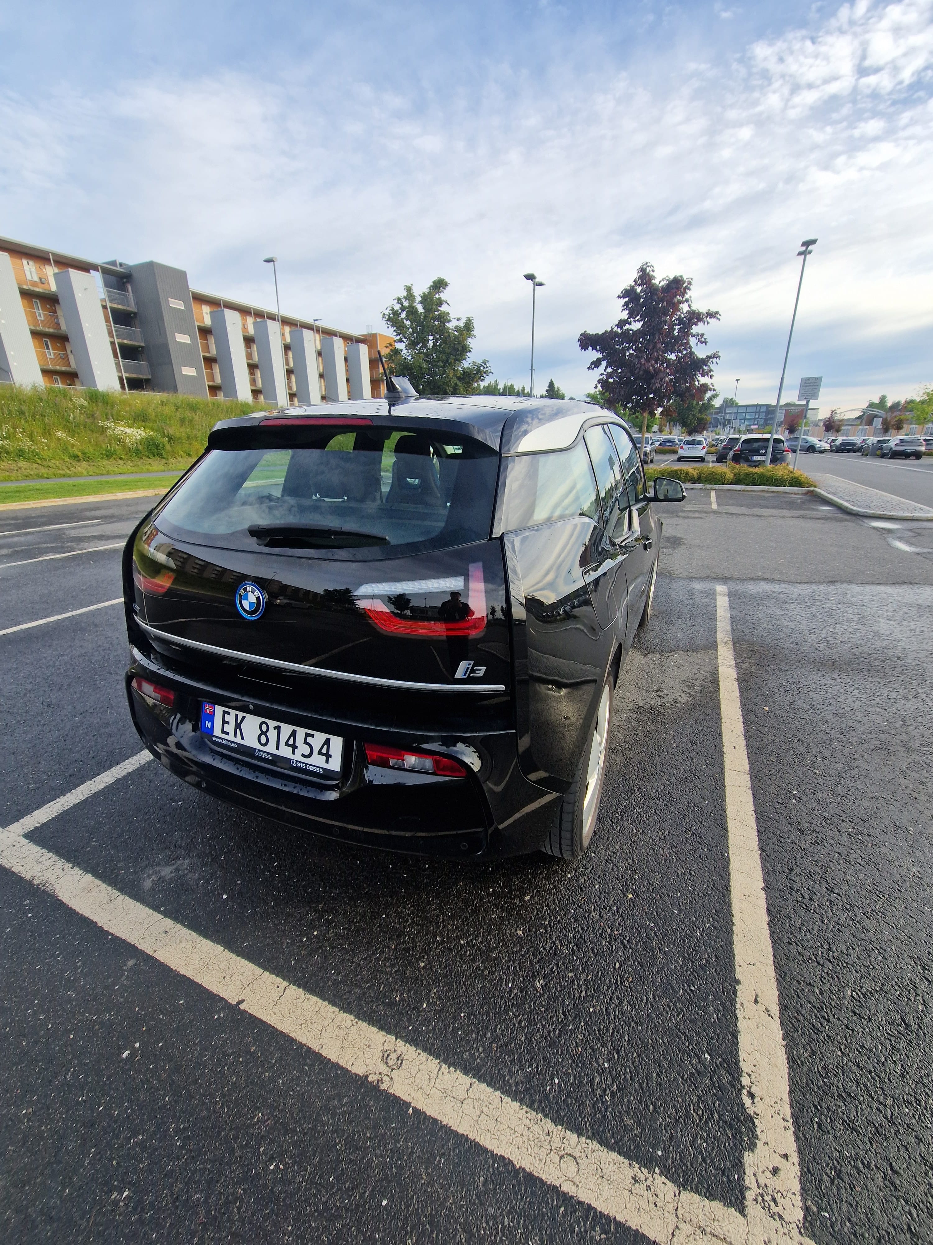 BMW i3 med Babysete
