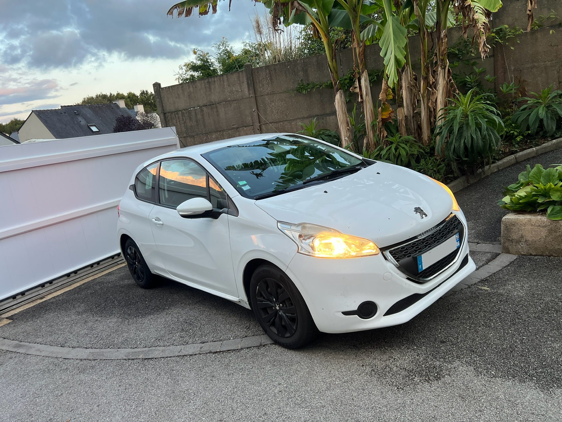 Peugeot 208, 2015, Diesel