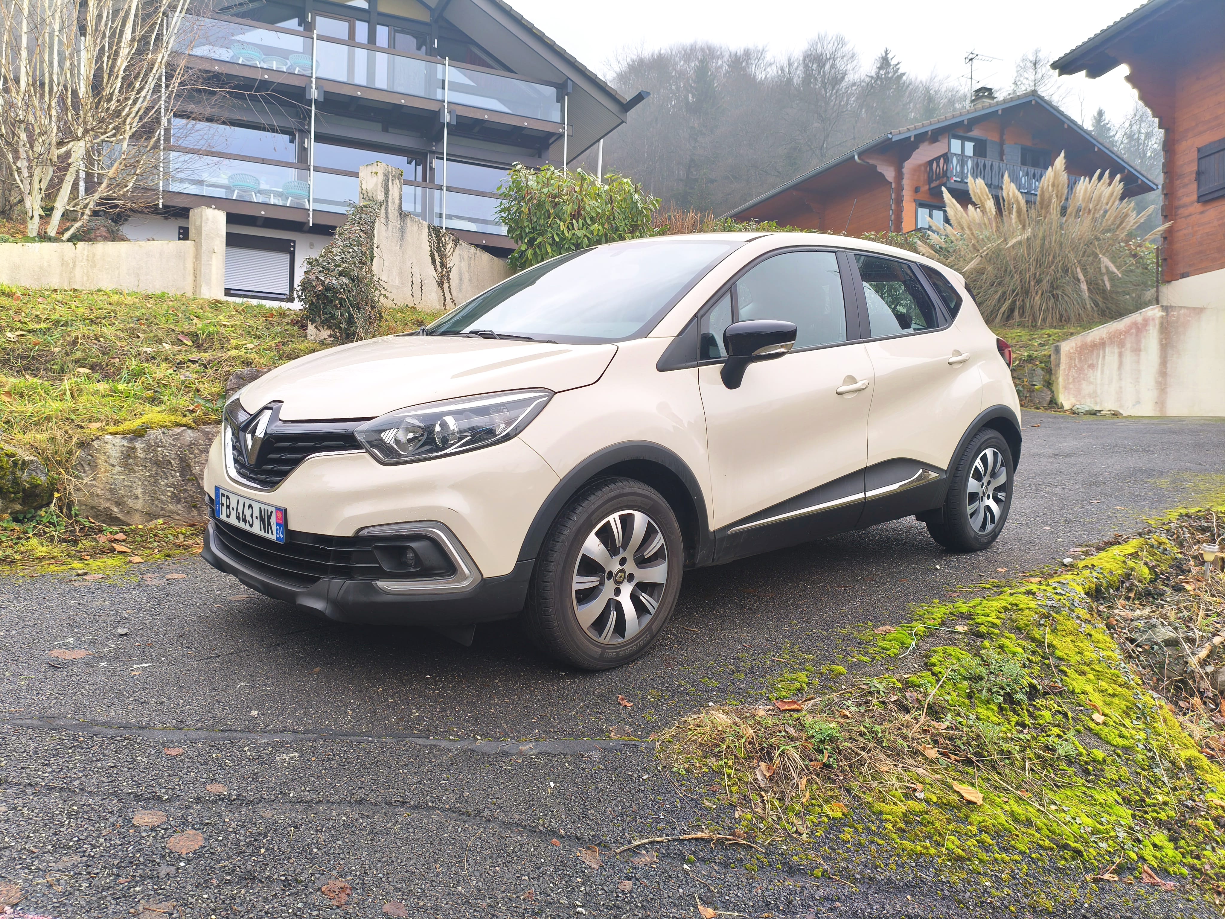 Renault Captur Essence, 2018, Essence 98