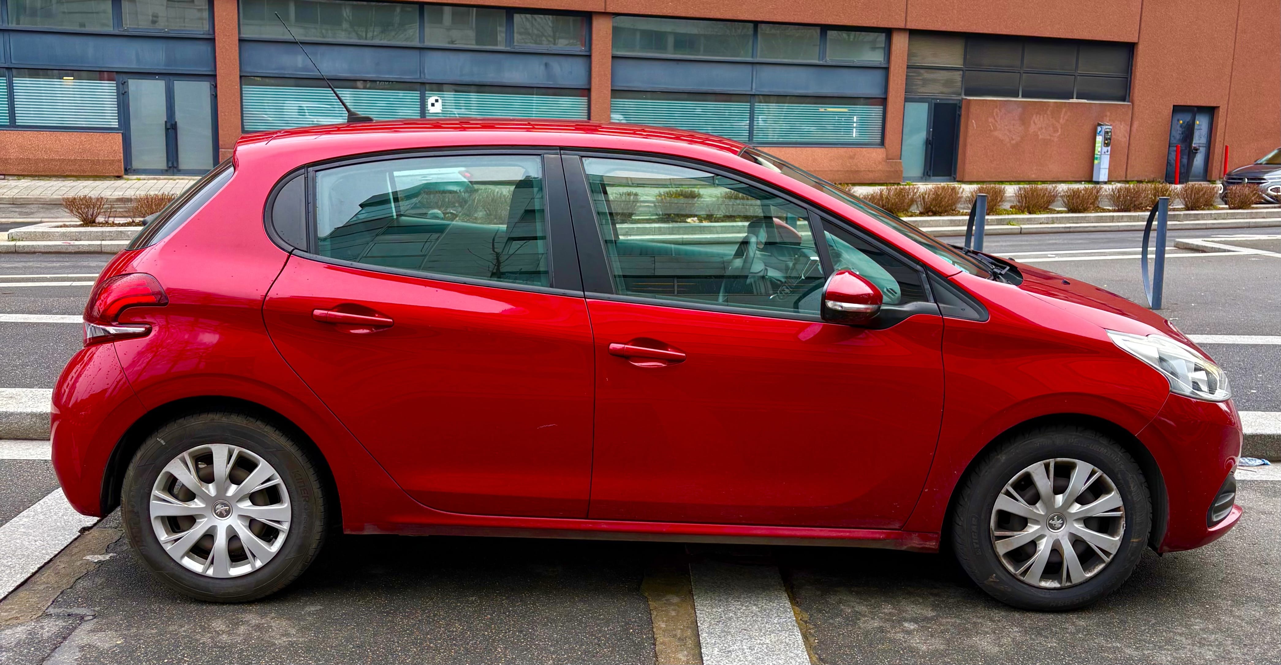 Peugeot 208 avec Climatisation