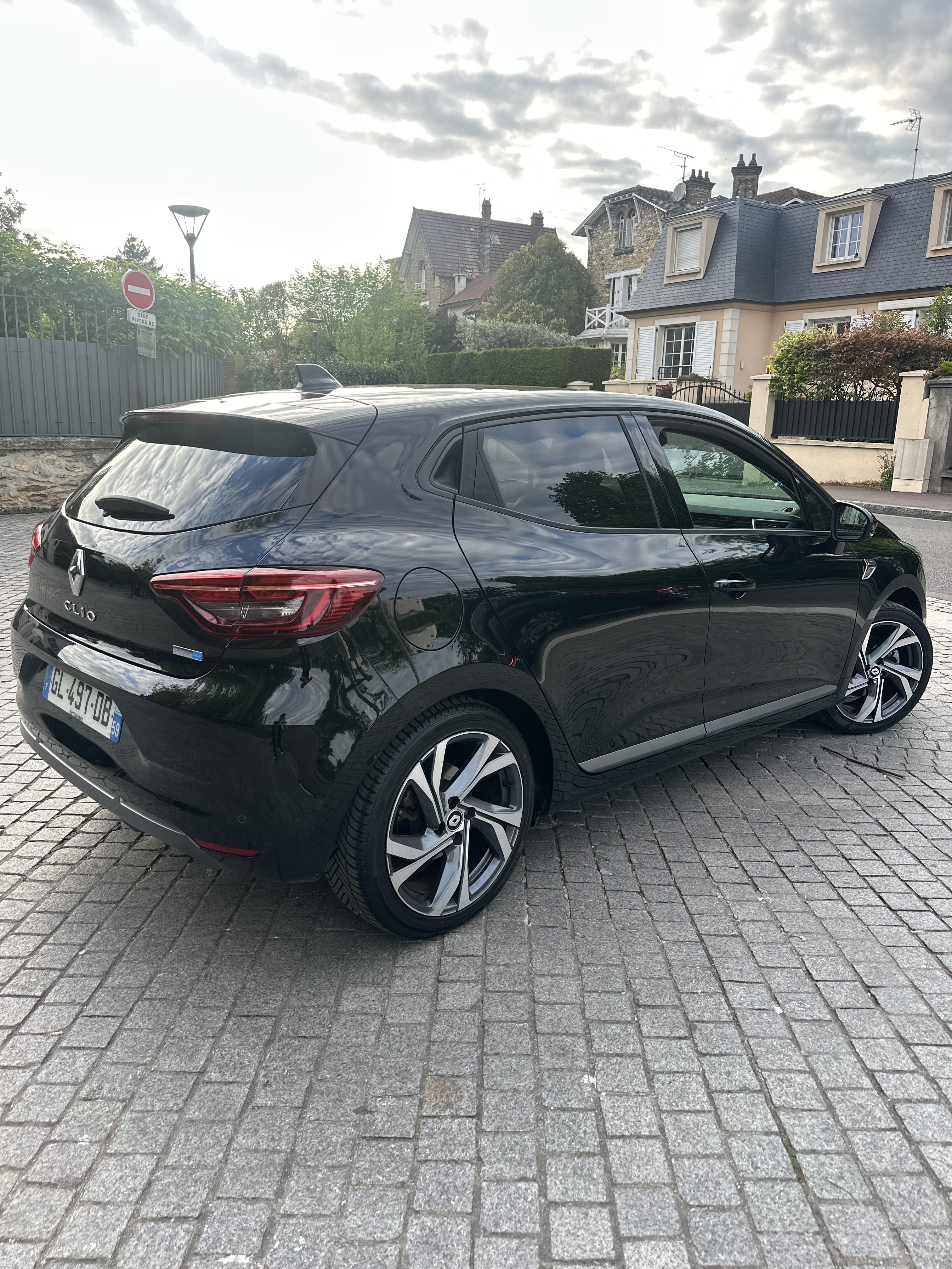 Renault Clio E-tech avec Caméra de recul
