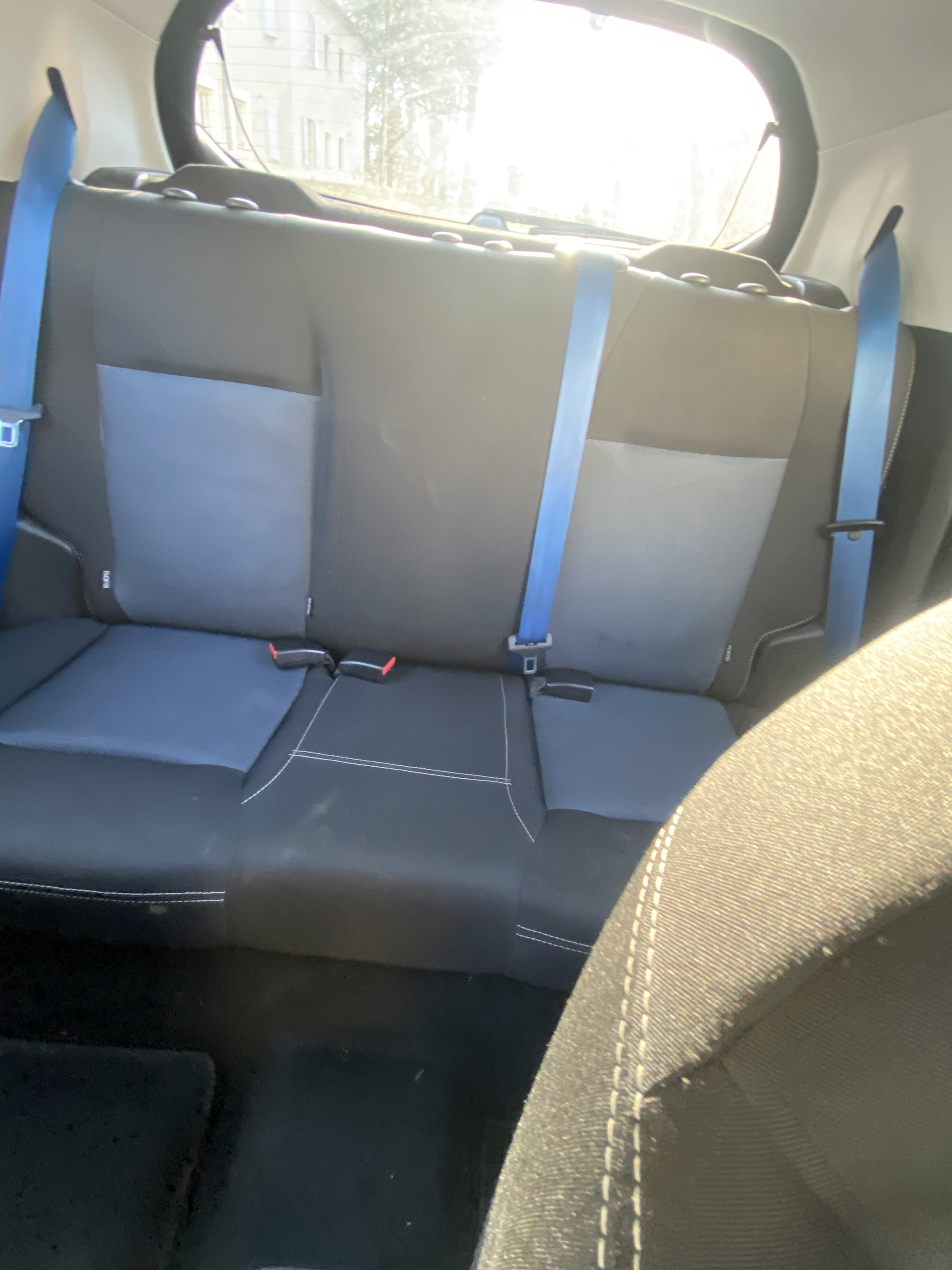 Peugeot 208 avec GPS