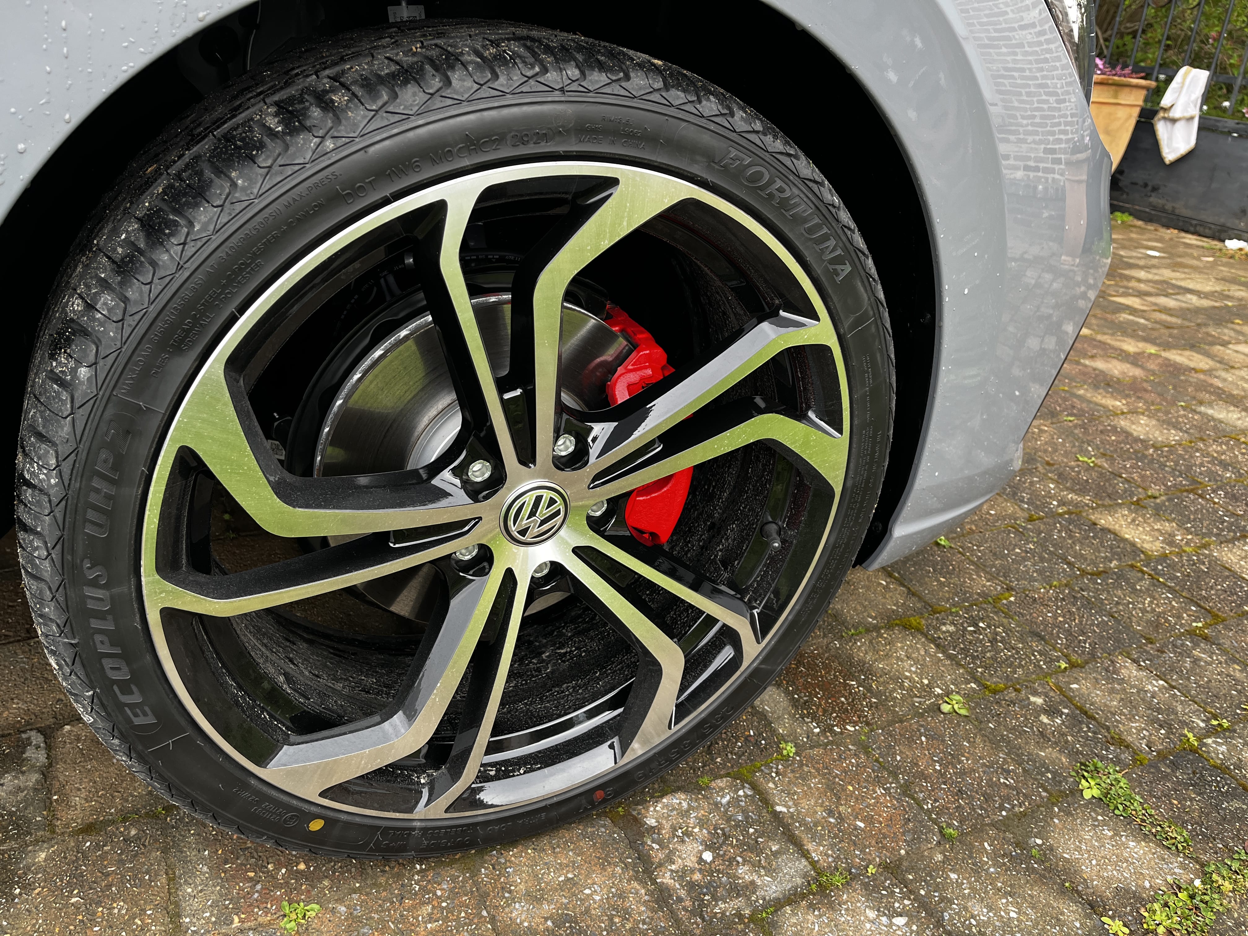 Volkswagen Golf R Line avec Apple CarPlay