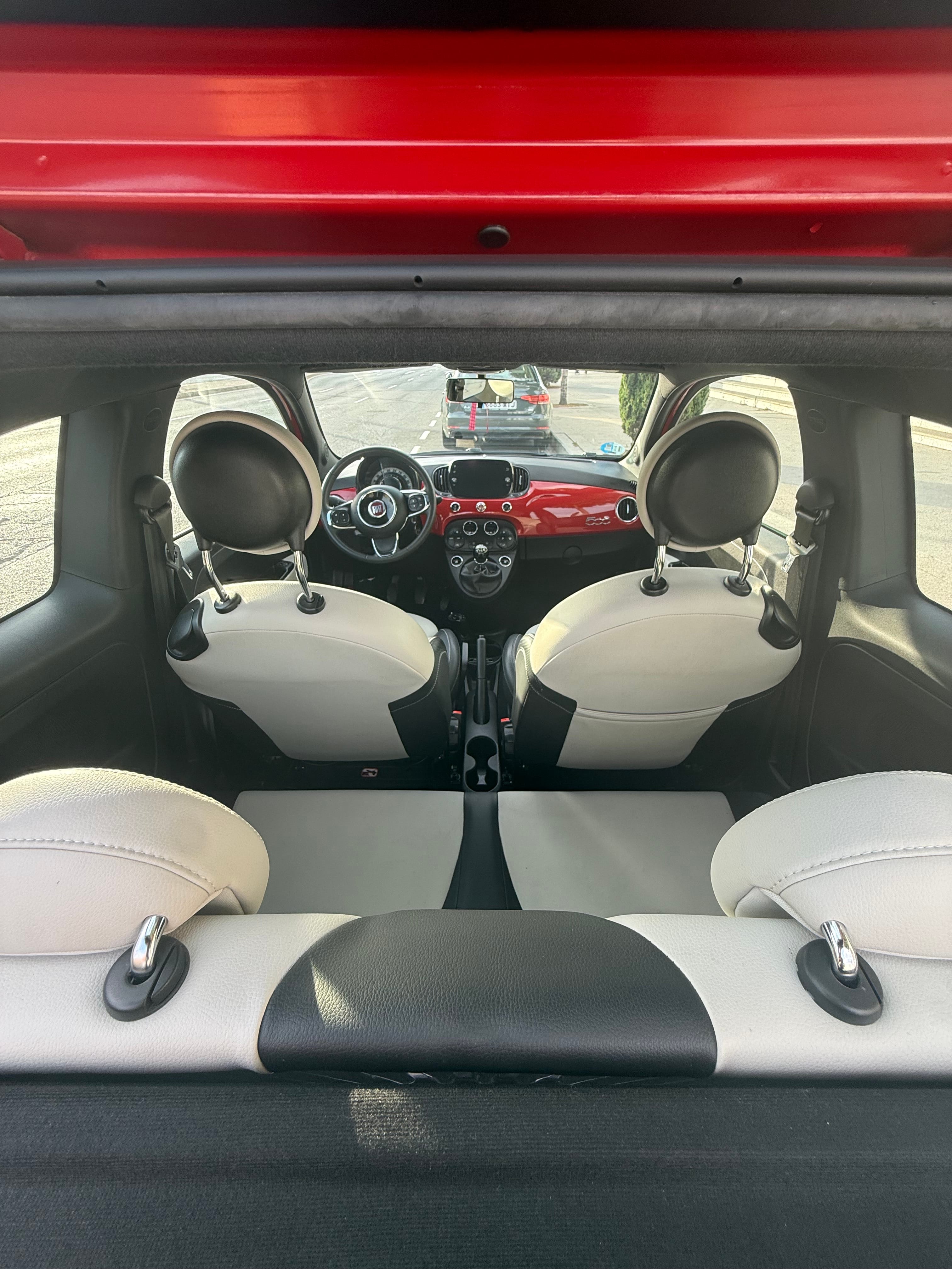 Fiat 500 Híbrido avec Apple CarPlay