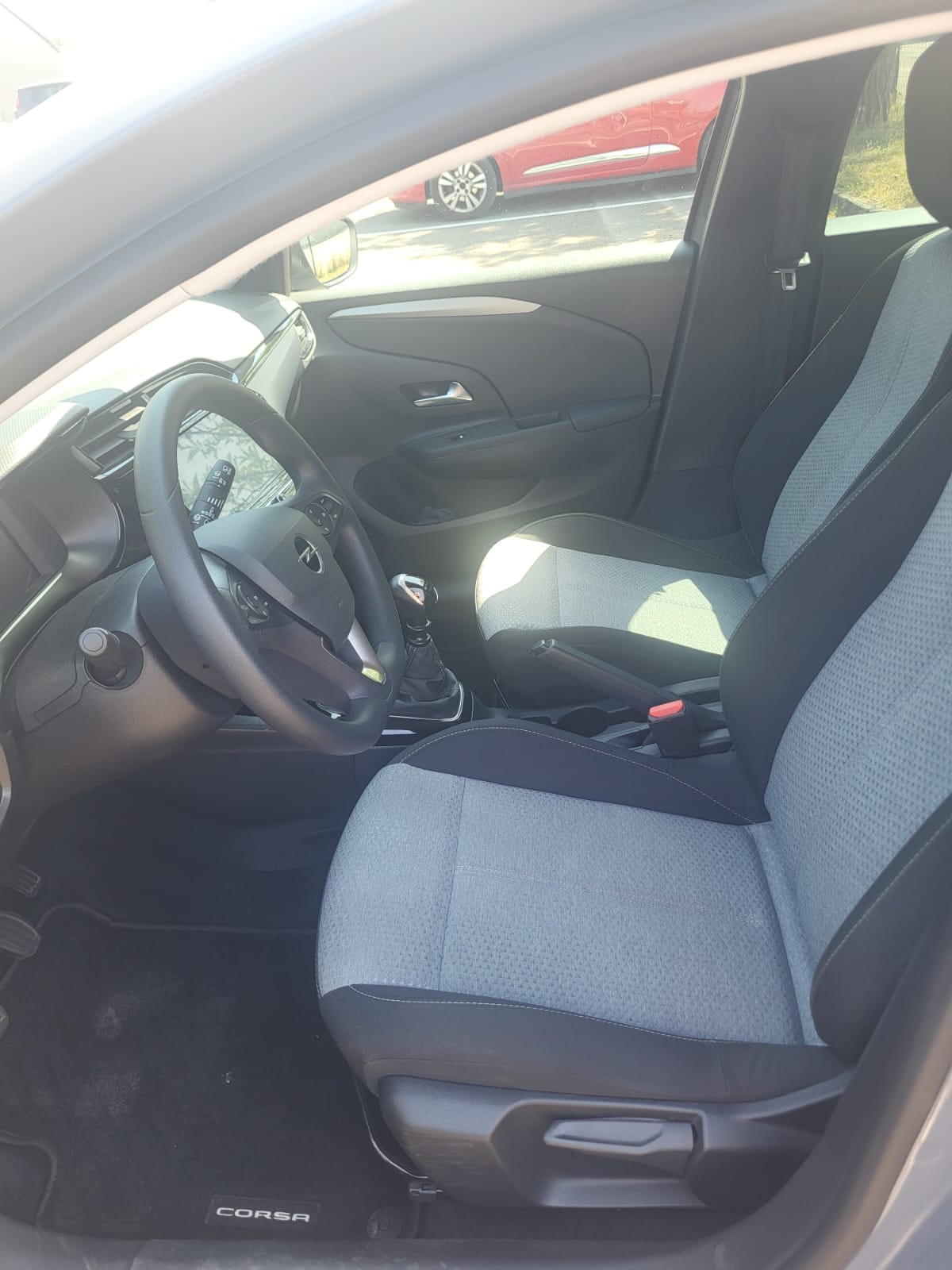 Opel Corsa avec Caméra de recul