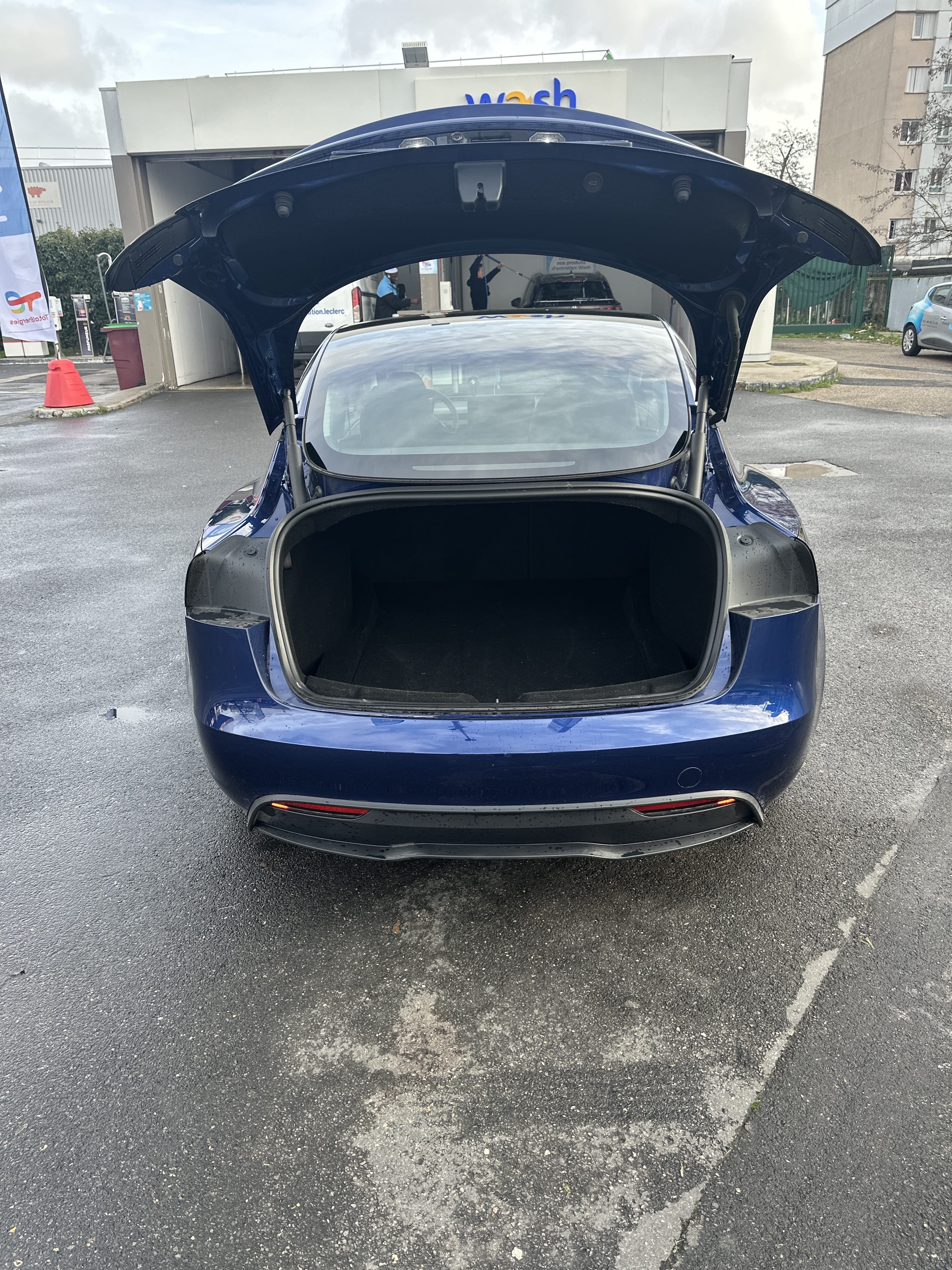 Tesla Model 3 Standard Range avec Dashcam