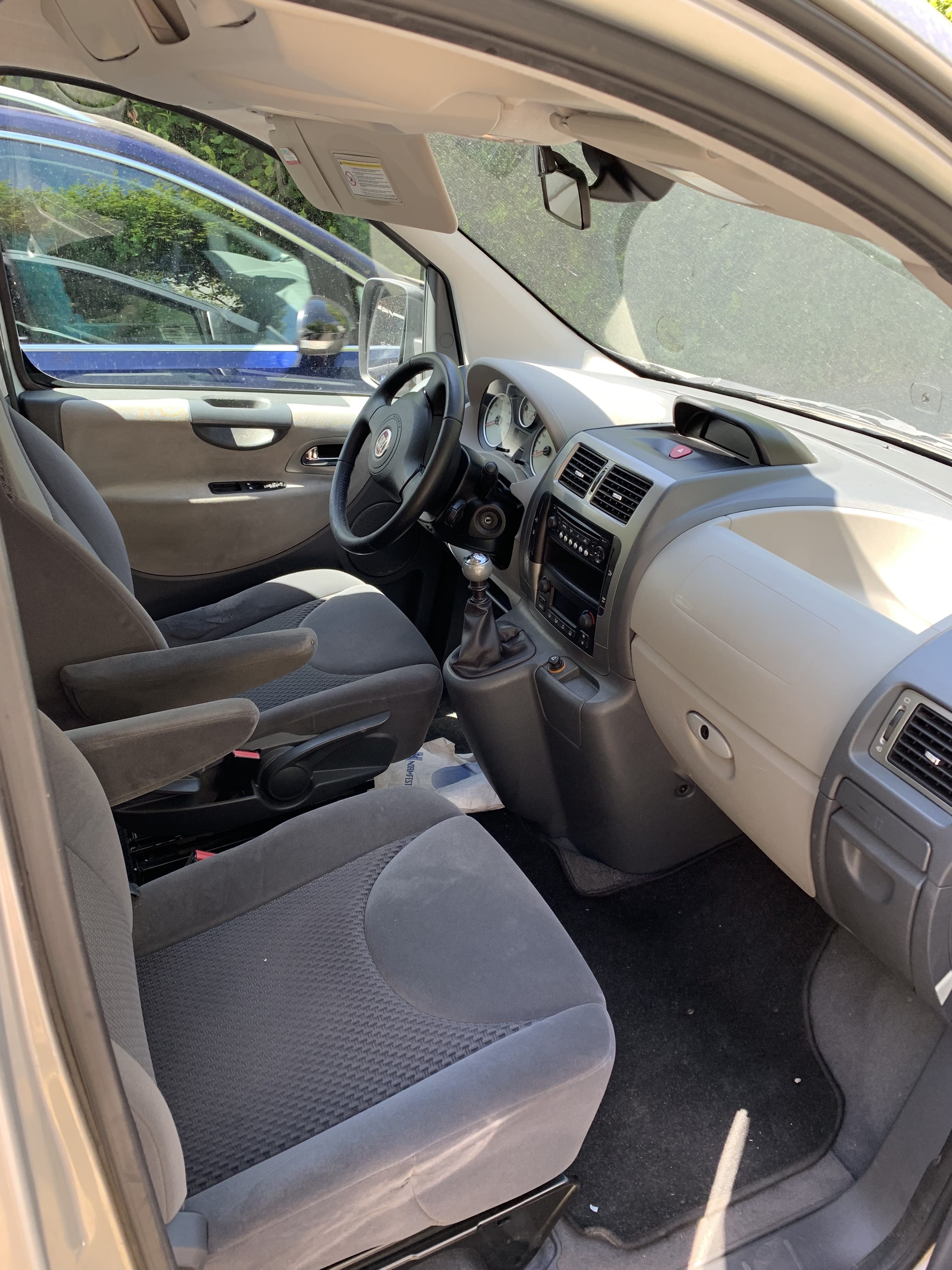 Fiat Scudo Panorama mit Fahrradträger