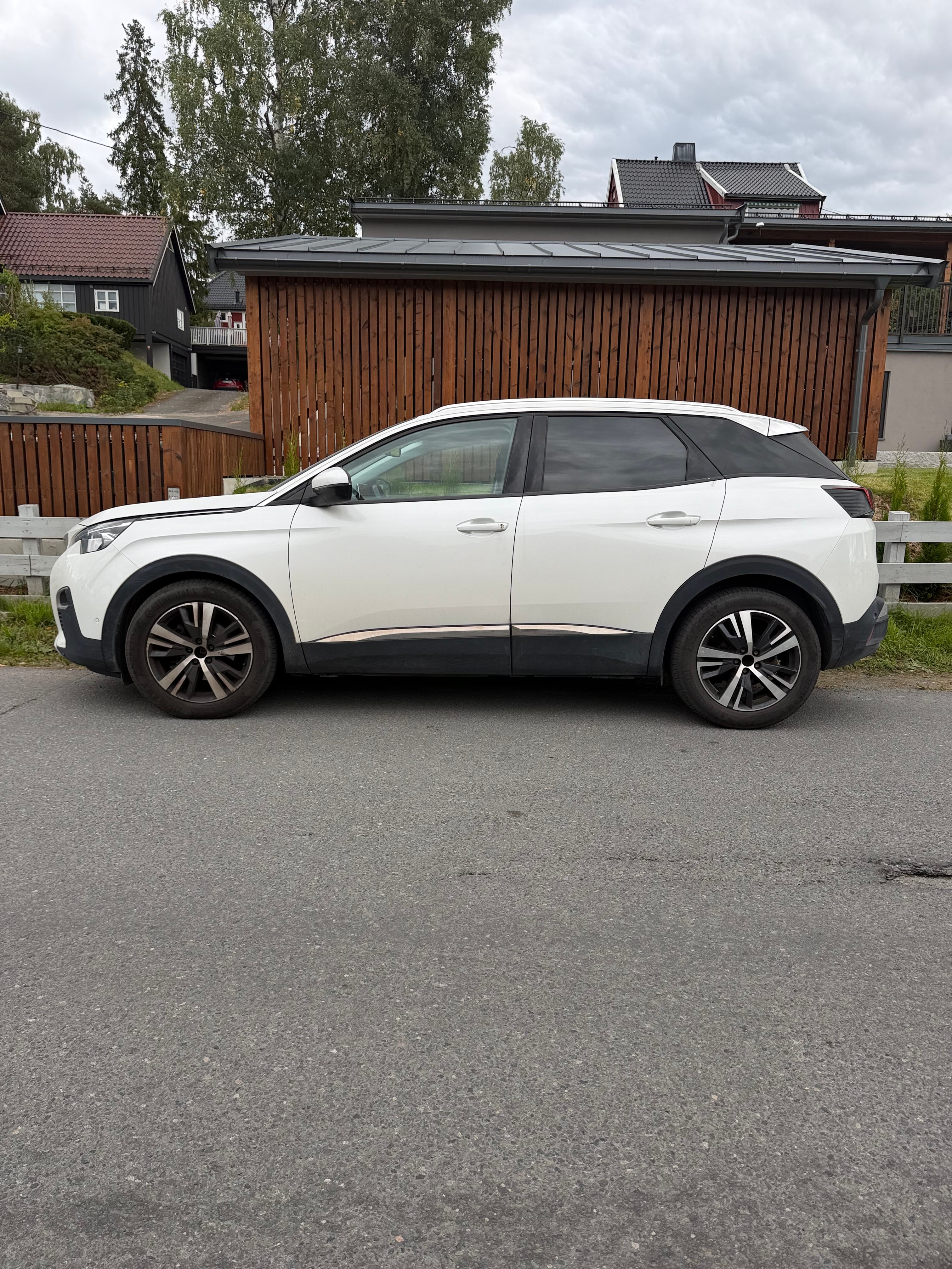 Peugeot 3008 med Aircondition