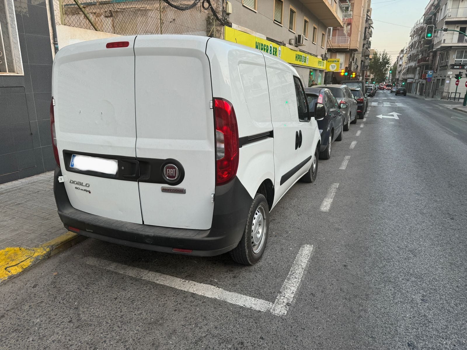 Fiat Doblo Cargo con Aire acondicionado