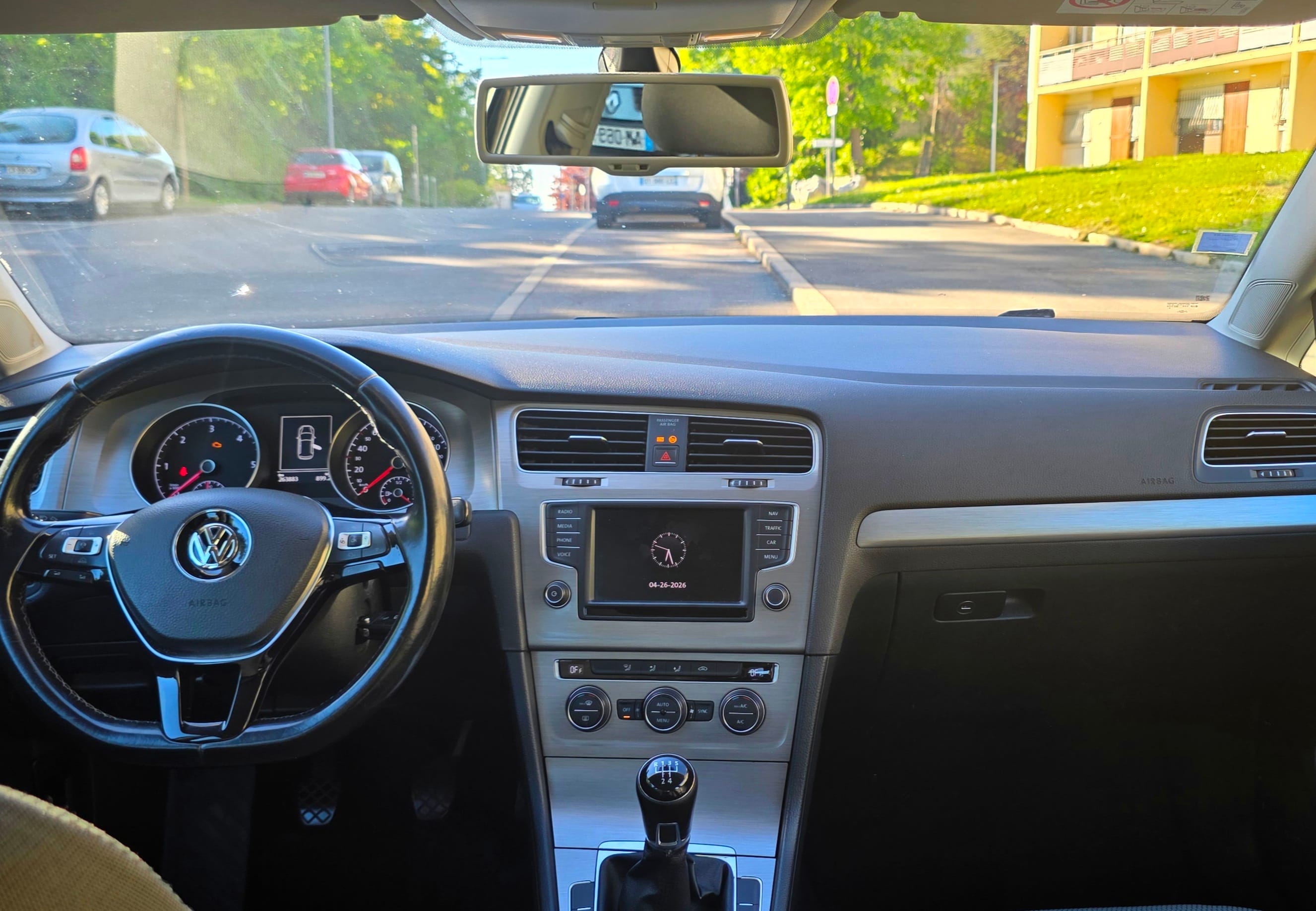 Volkswagen Golf avec GPS