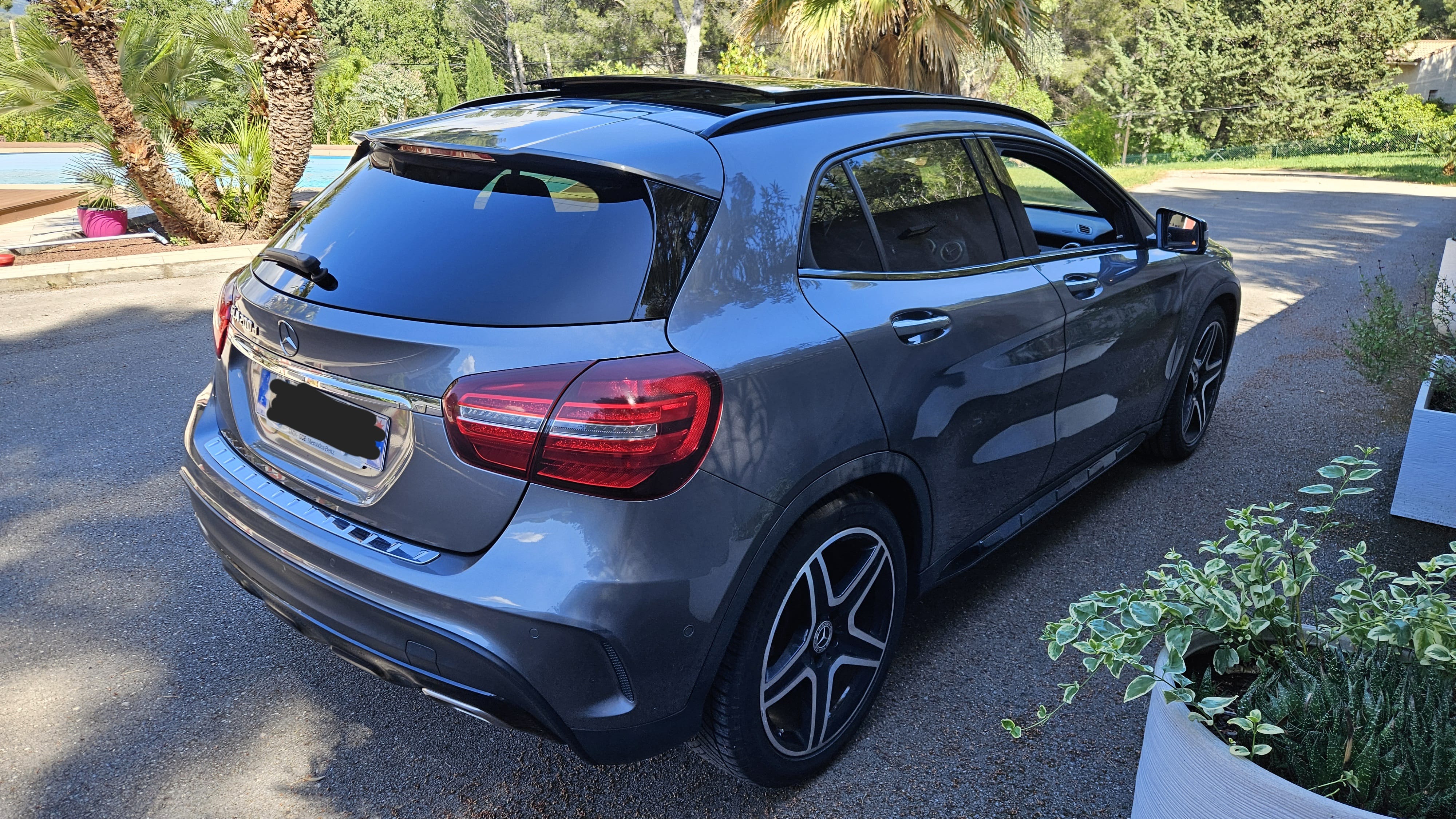 Mercedes-Benz GLA 200 avec Caméra de recul