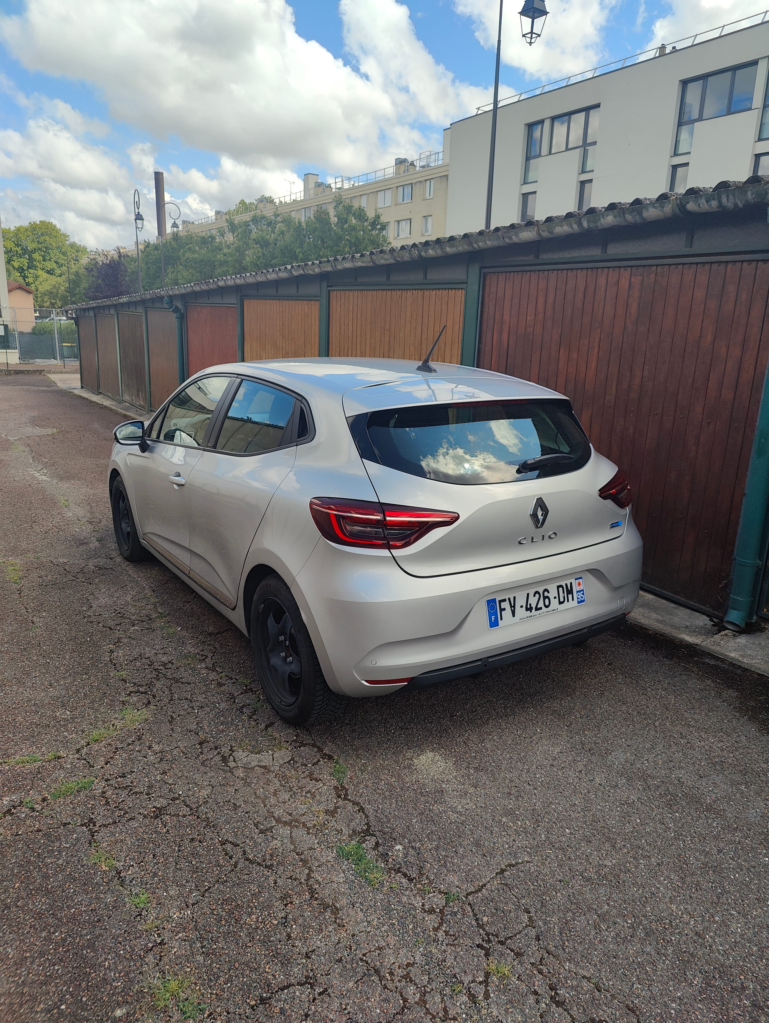 Renault Clio E-tech avec Climatisation