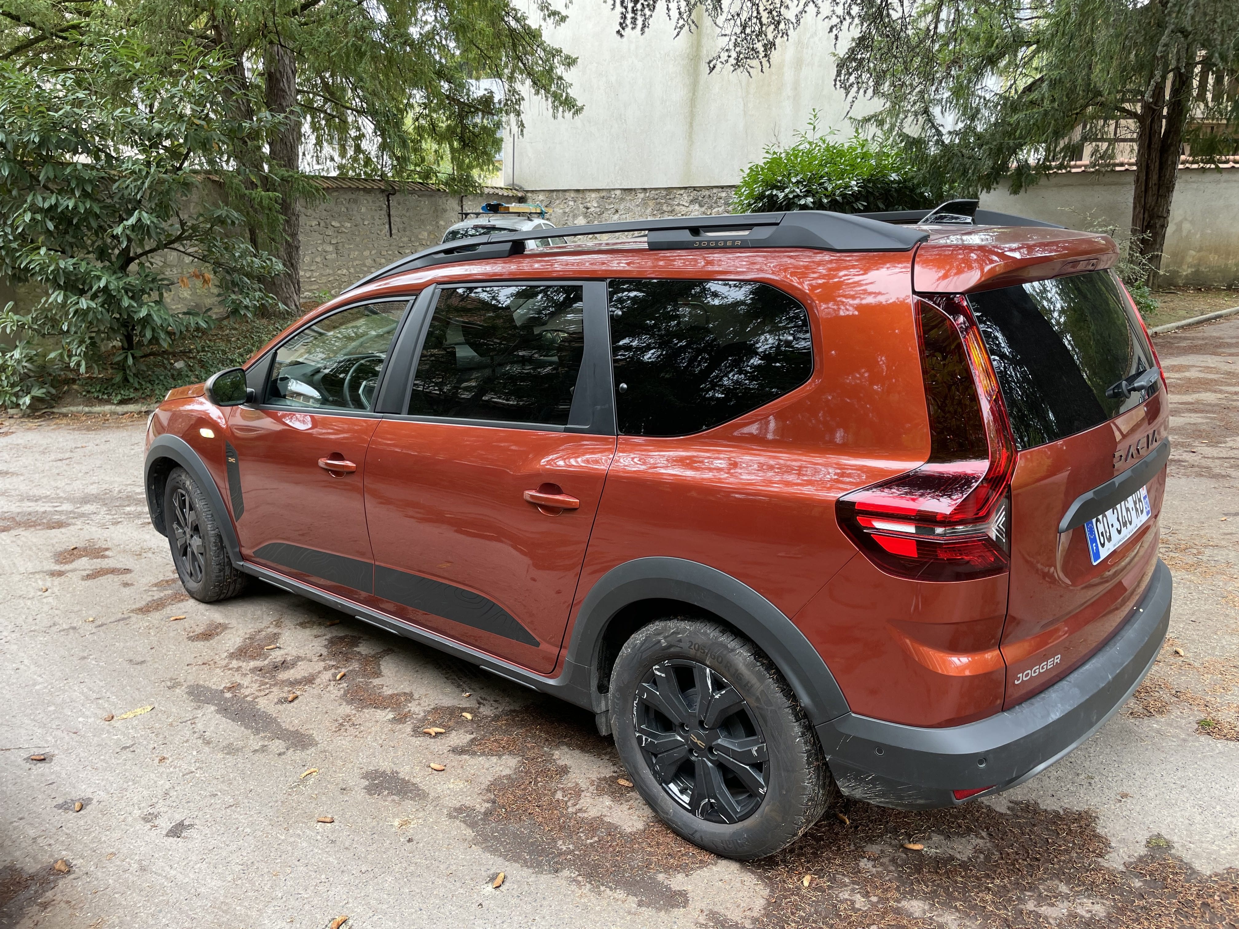 Dacia Jogger avec Siège bébé