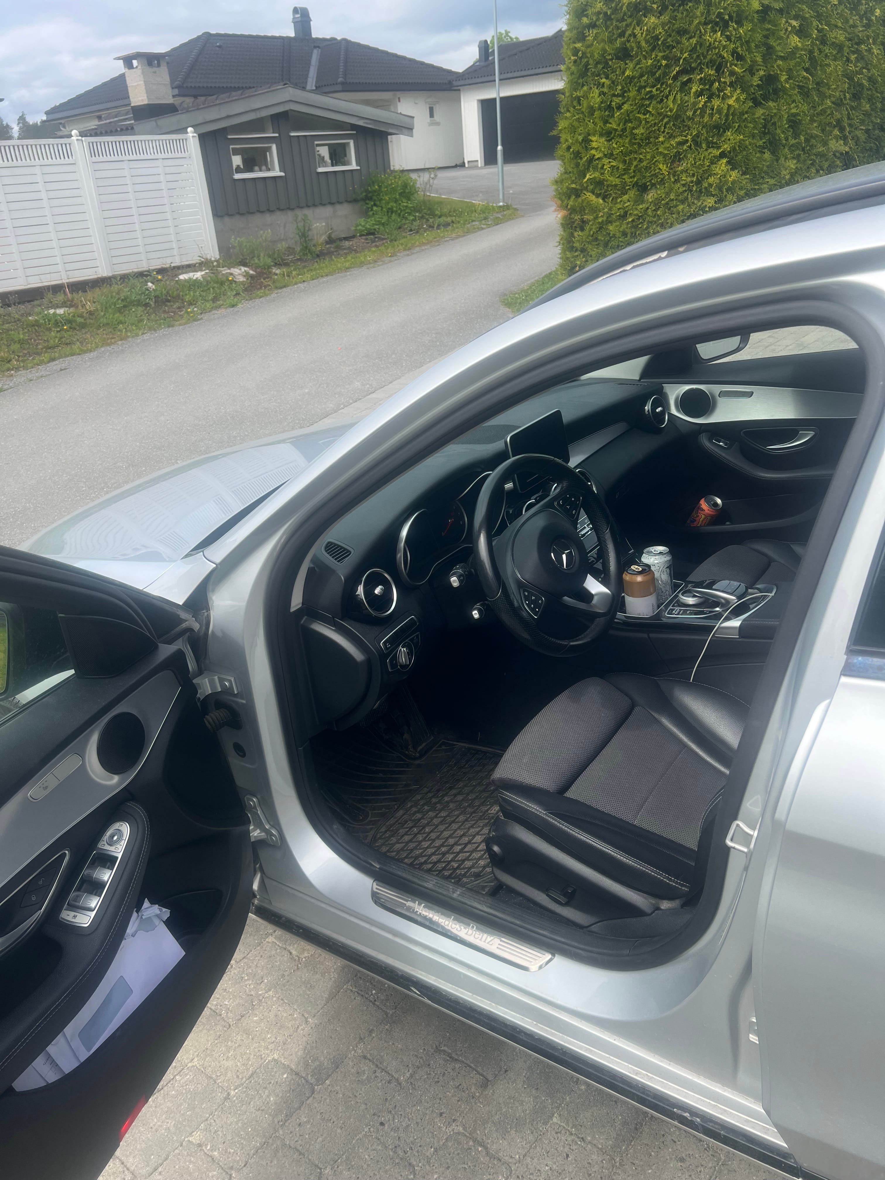Mercedes-Benz C350e med Aircondition