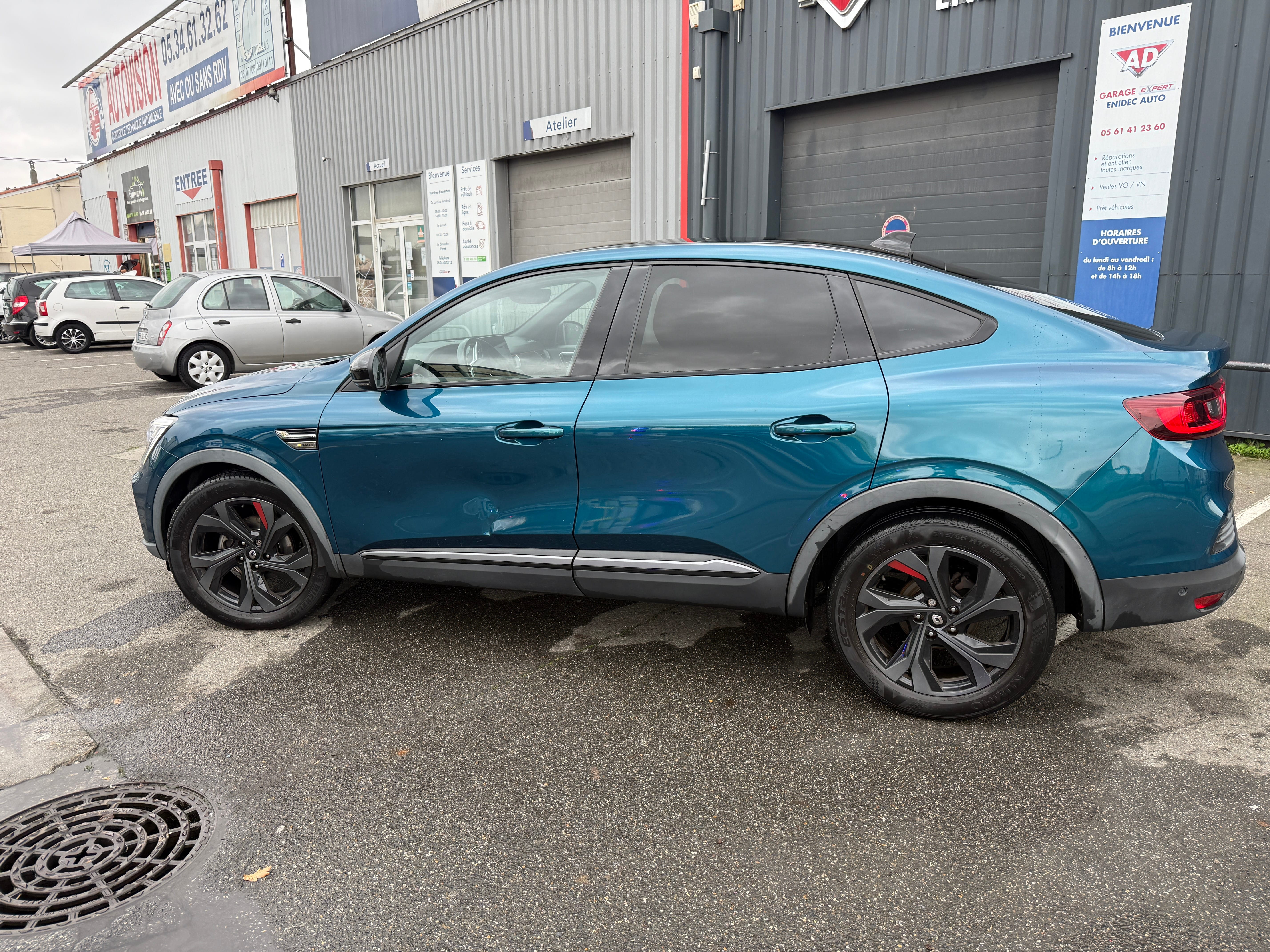 Renault Arkana RS Line, 2022, Essence 95 / Électrique (hybride), automatique