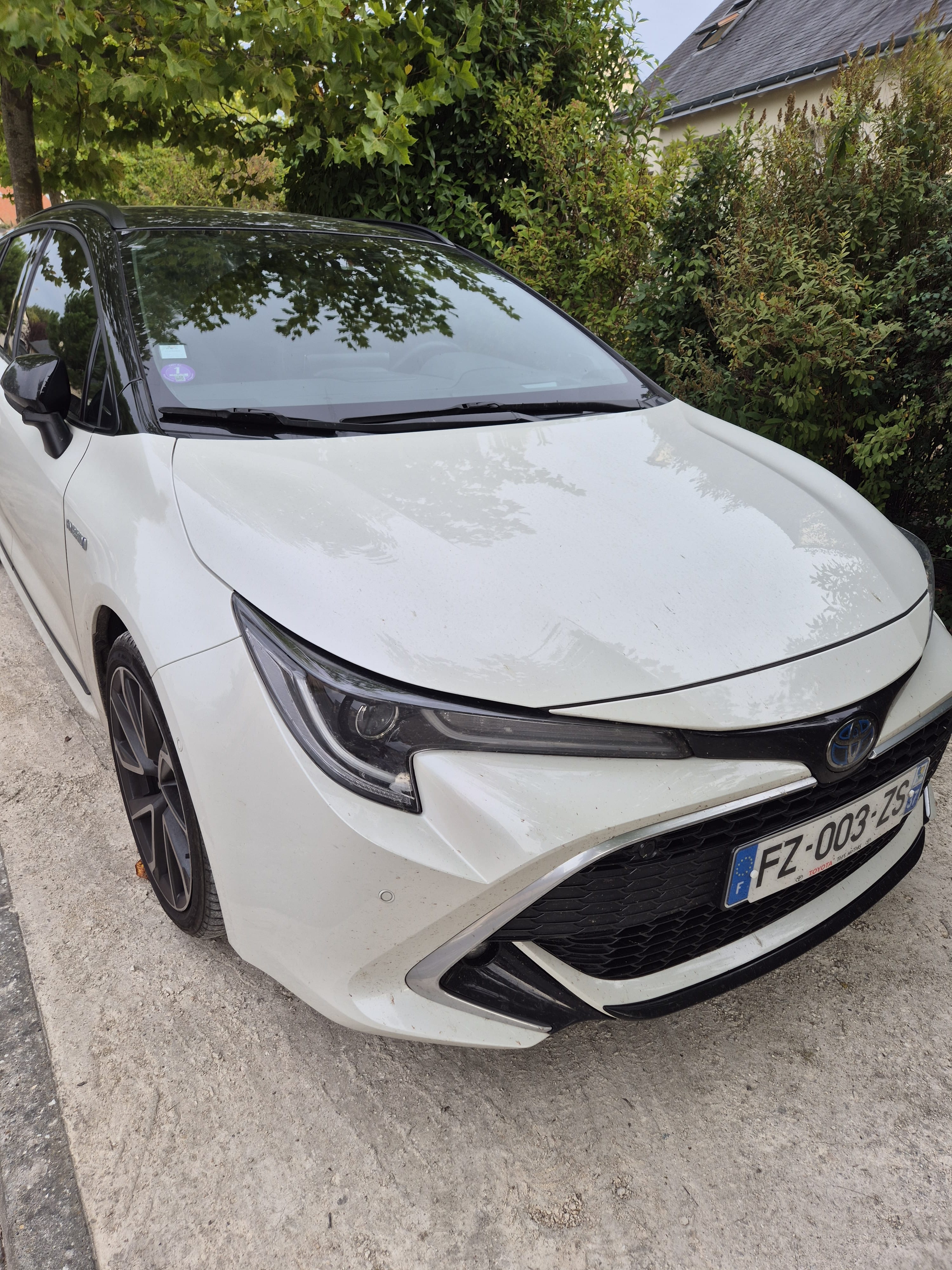 Toyota Corolla Break Hybride 184 CV, 2021, Essence 95 / Électrique (hybride), automatique