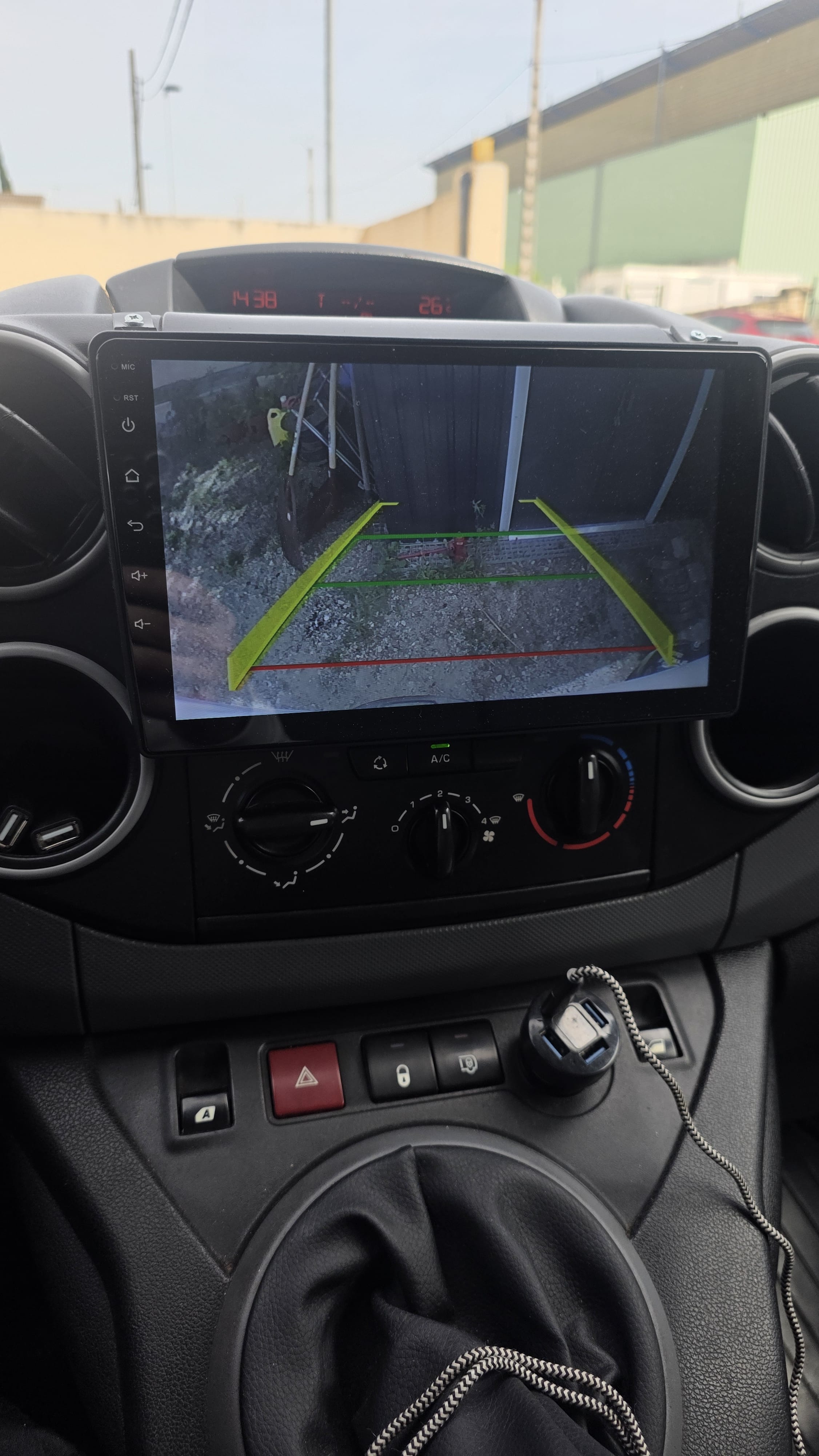 Peugeot Partner avec GPS