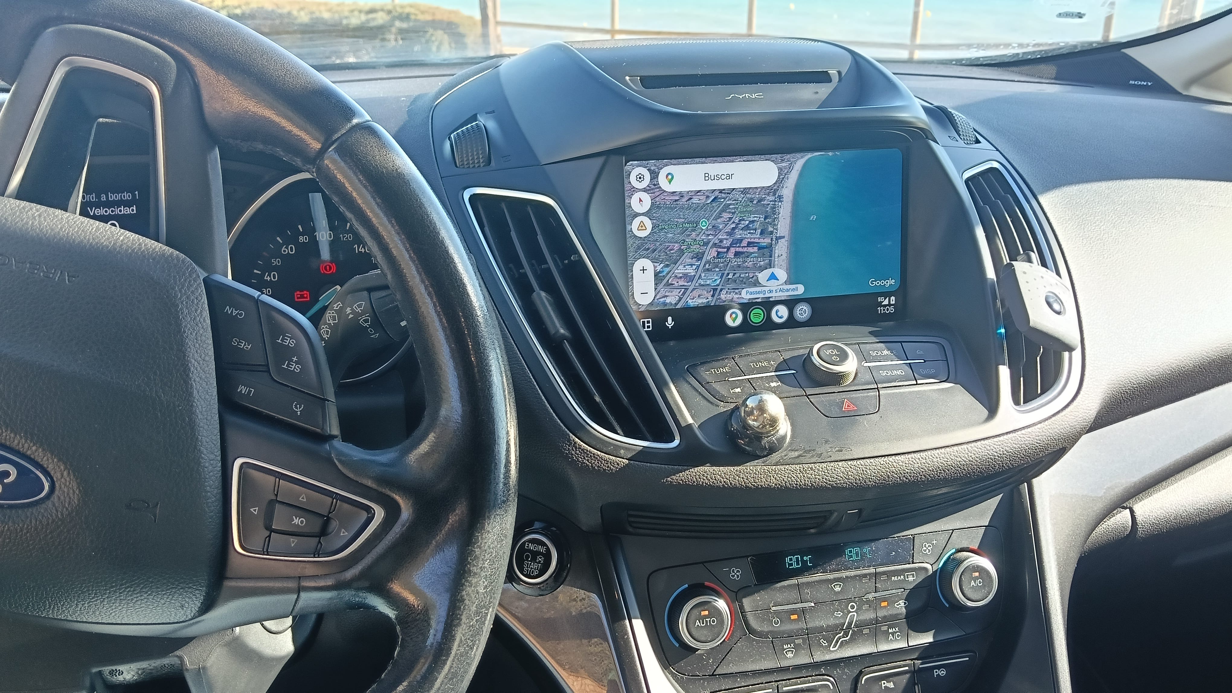 Ford C-Max con GPS