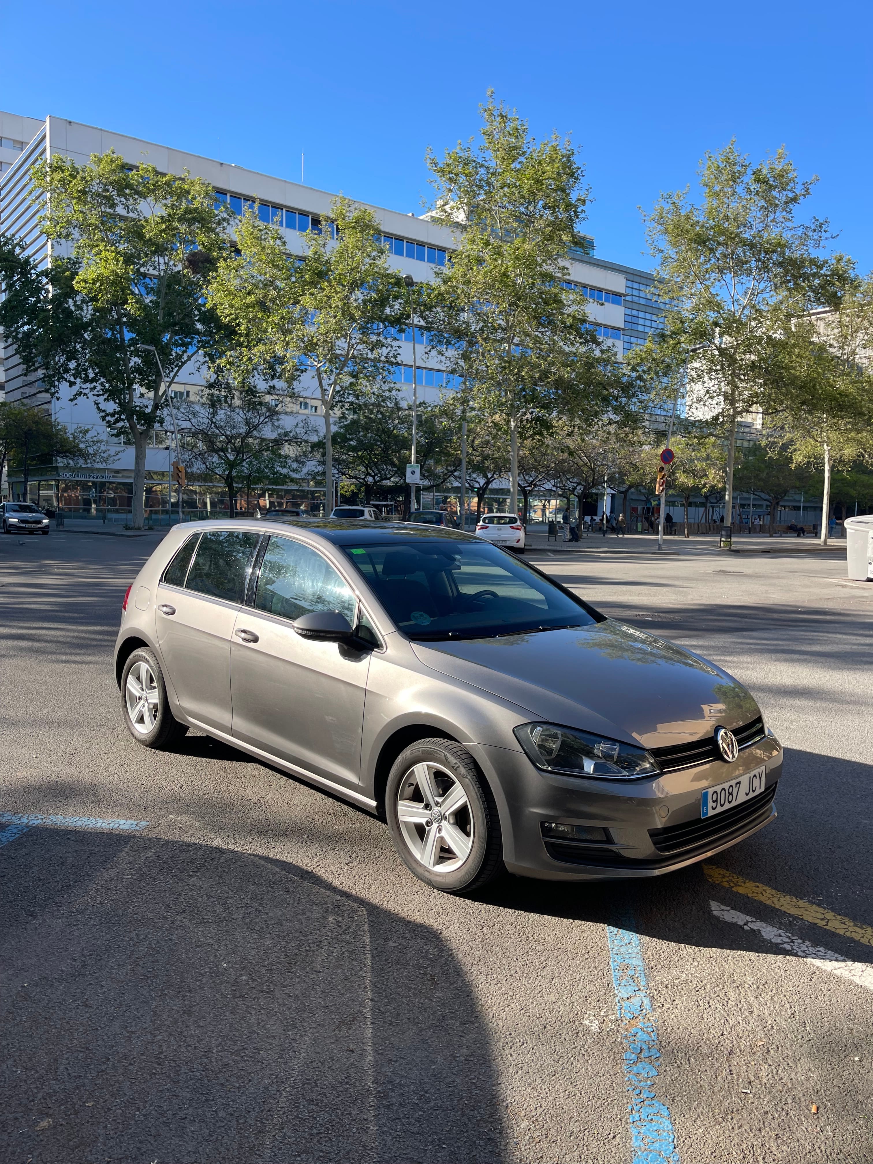Volkswagen Golf mit Klimaanlage