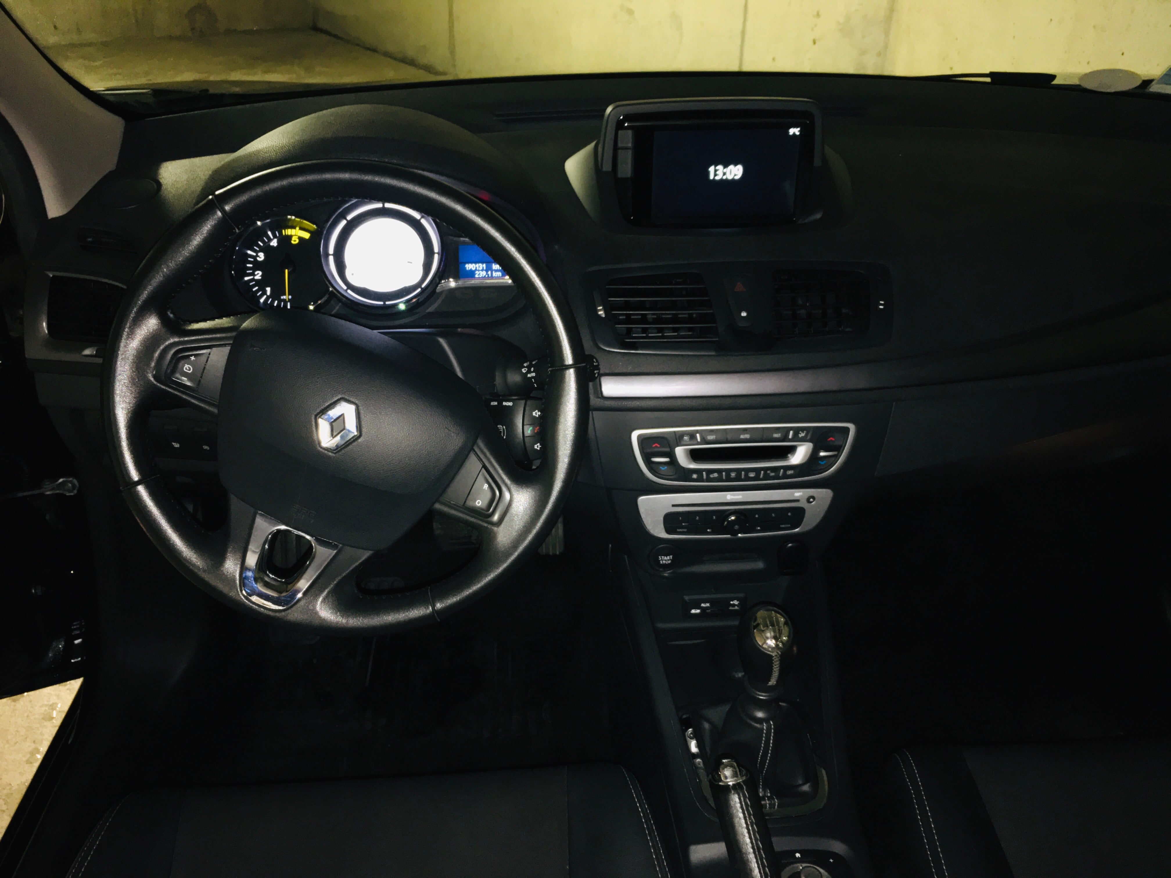 Renault Mégane semi-cuir avec Régulateur de vitesse