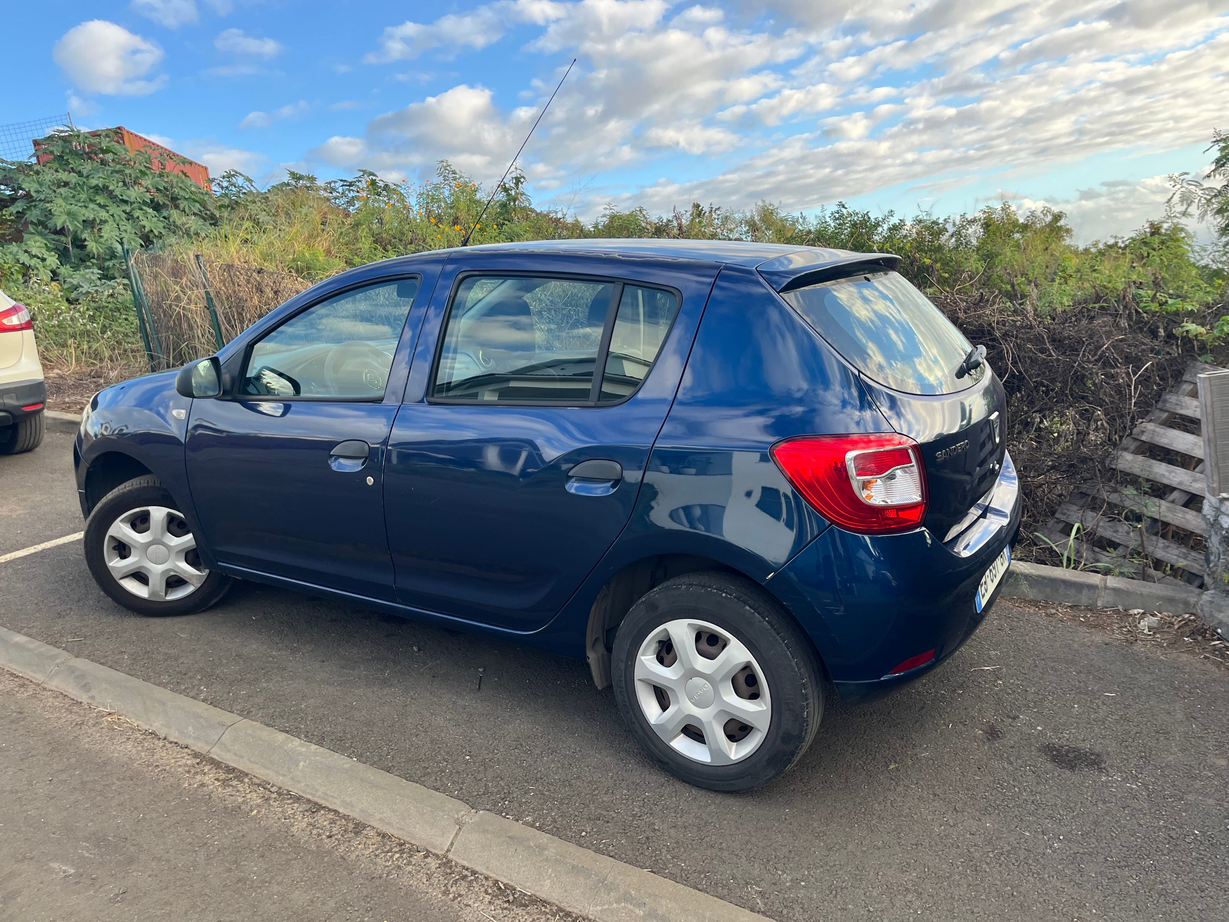 Dacia Sandero avec Dashcam