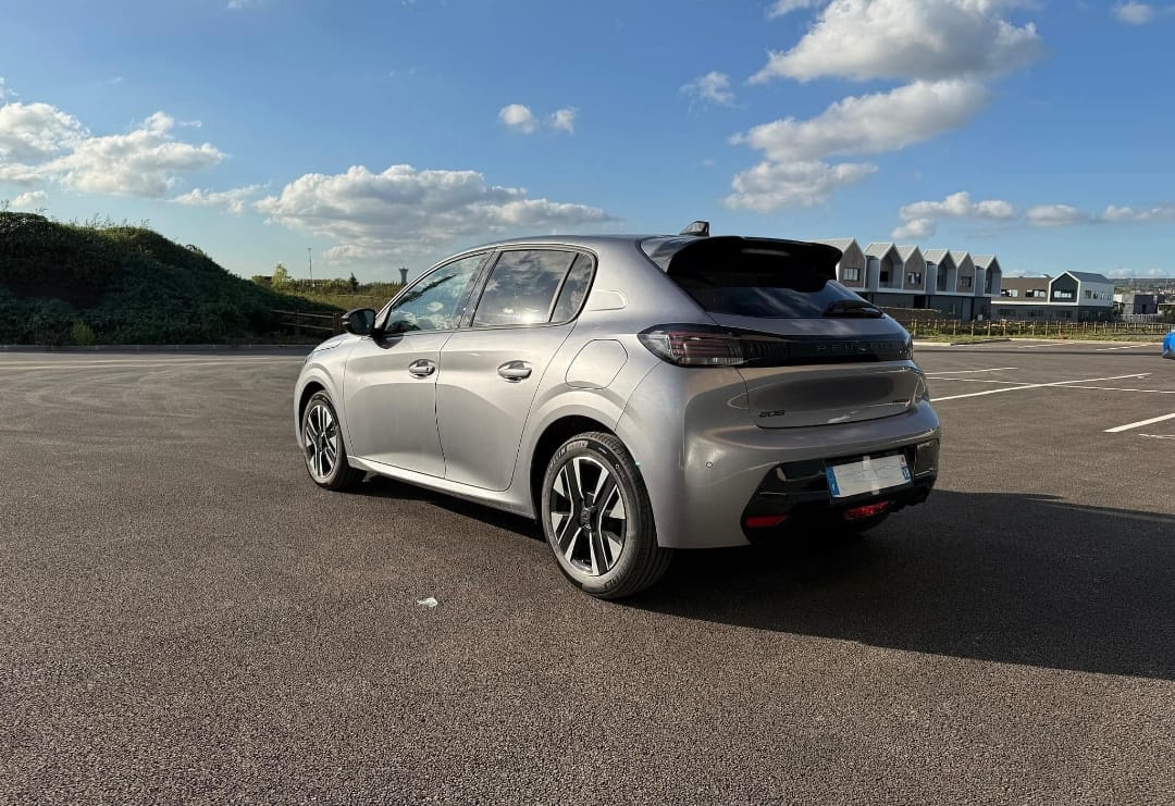 Peugeot 208 avec Climatisation