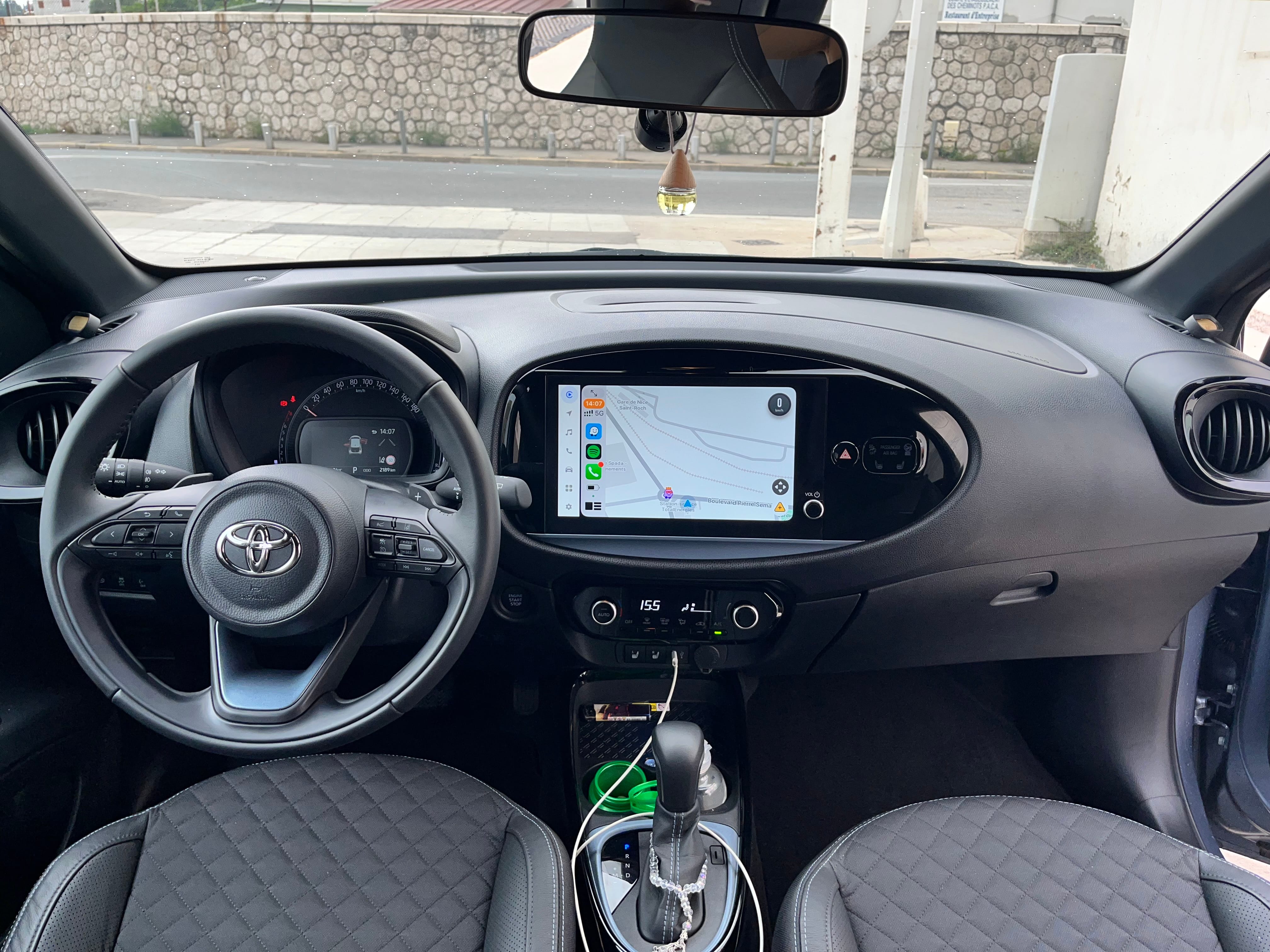 Toyota Aygo X med Cruisekontroll