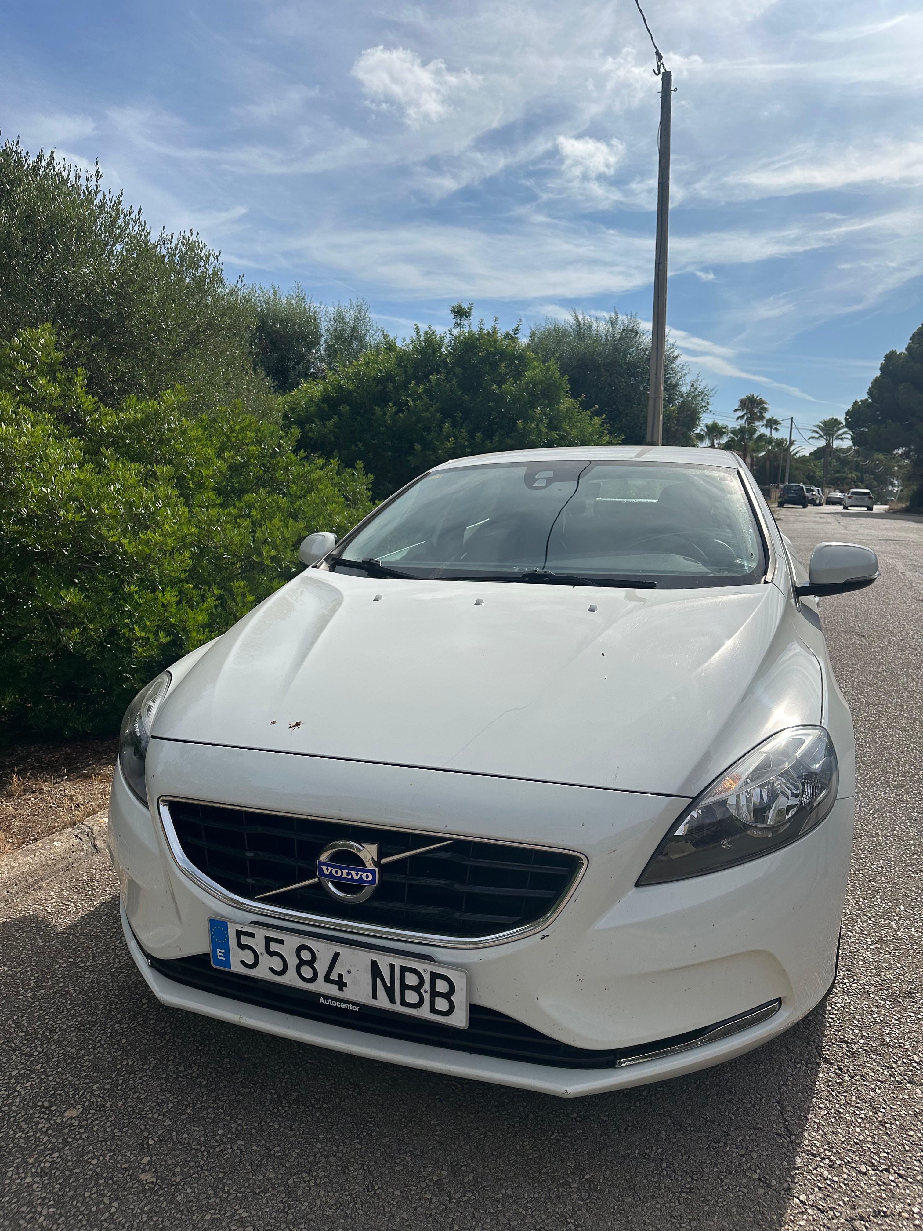 Volvo V40, 2025, Diesel