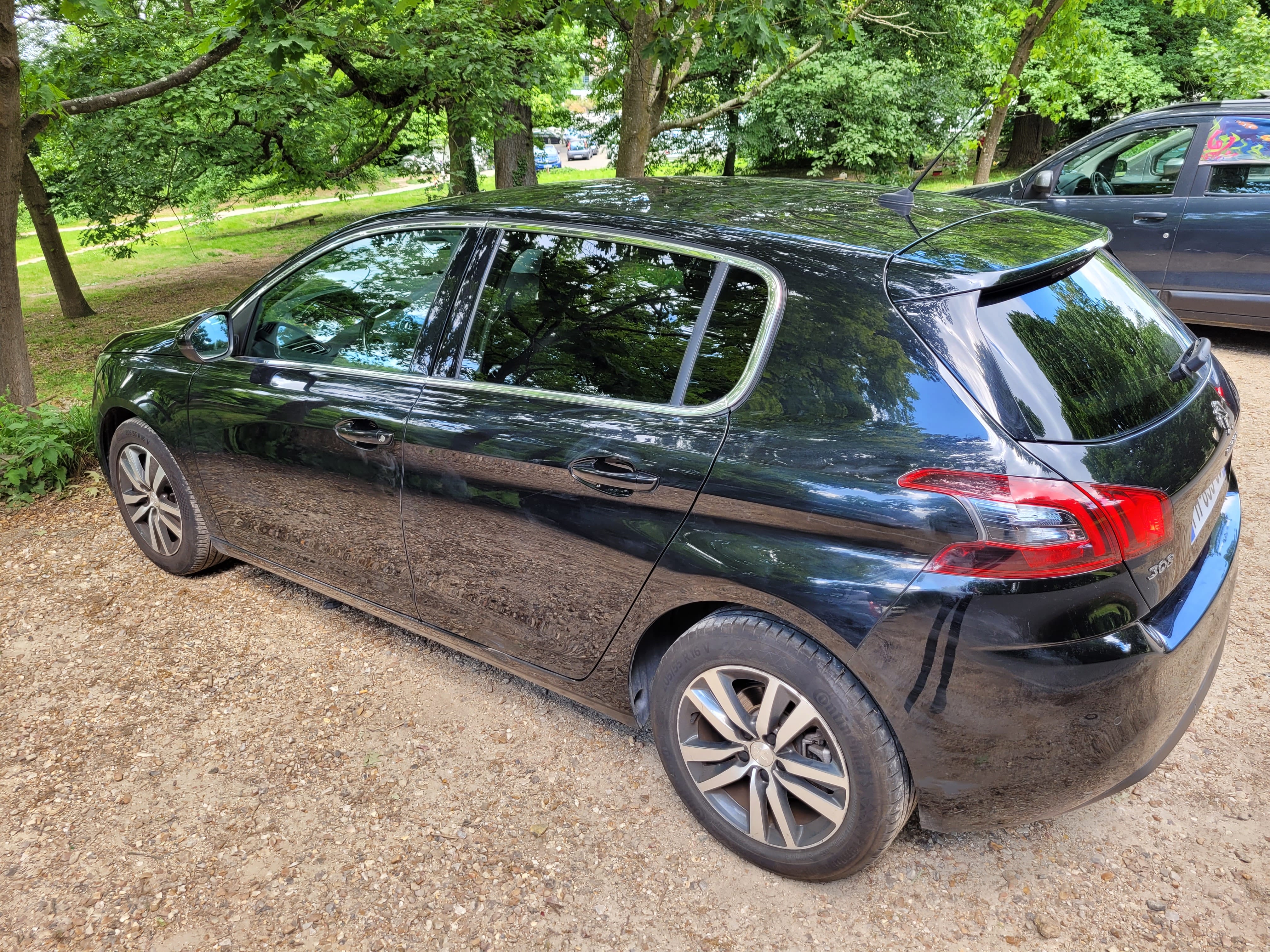 Peugeot 308 1.2 Essence - 130CV avec GPS