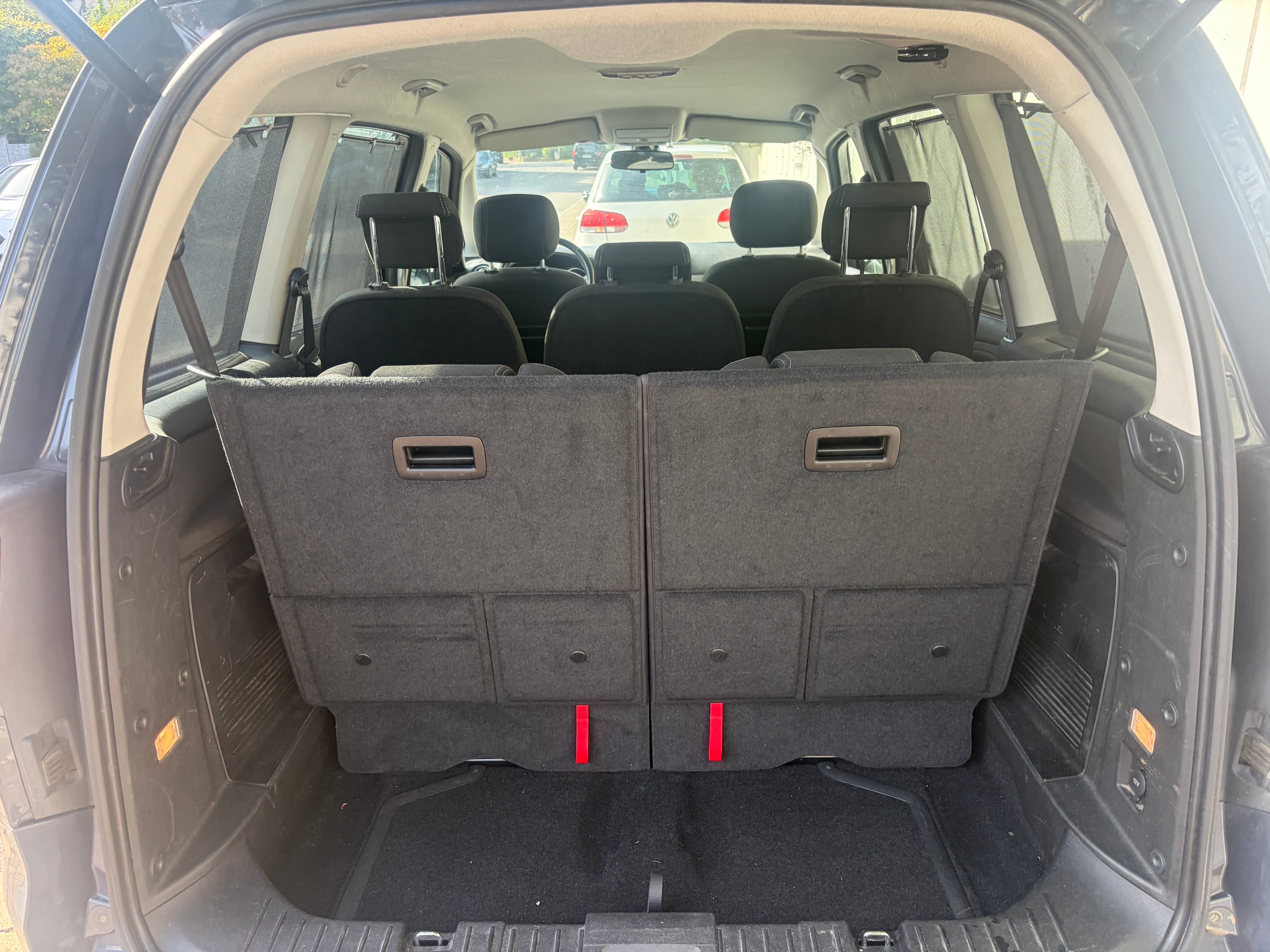 Ford Galaxy mit USB-Ladeanschlüsse