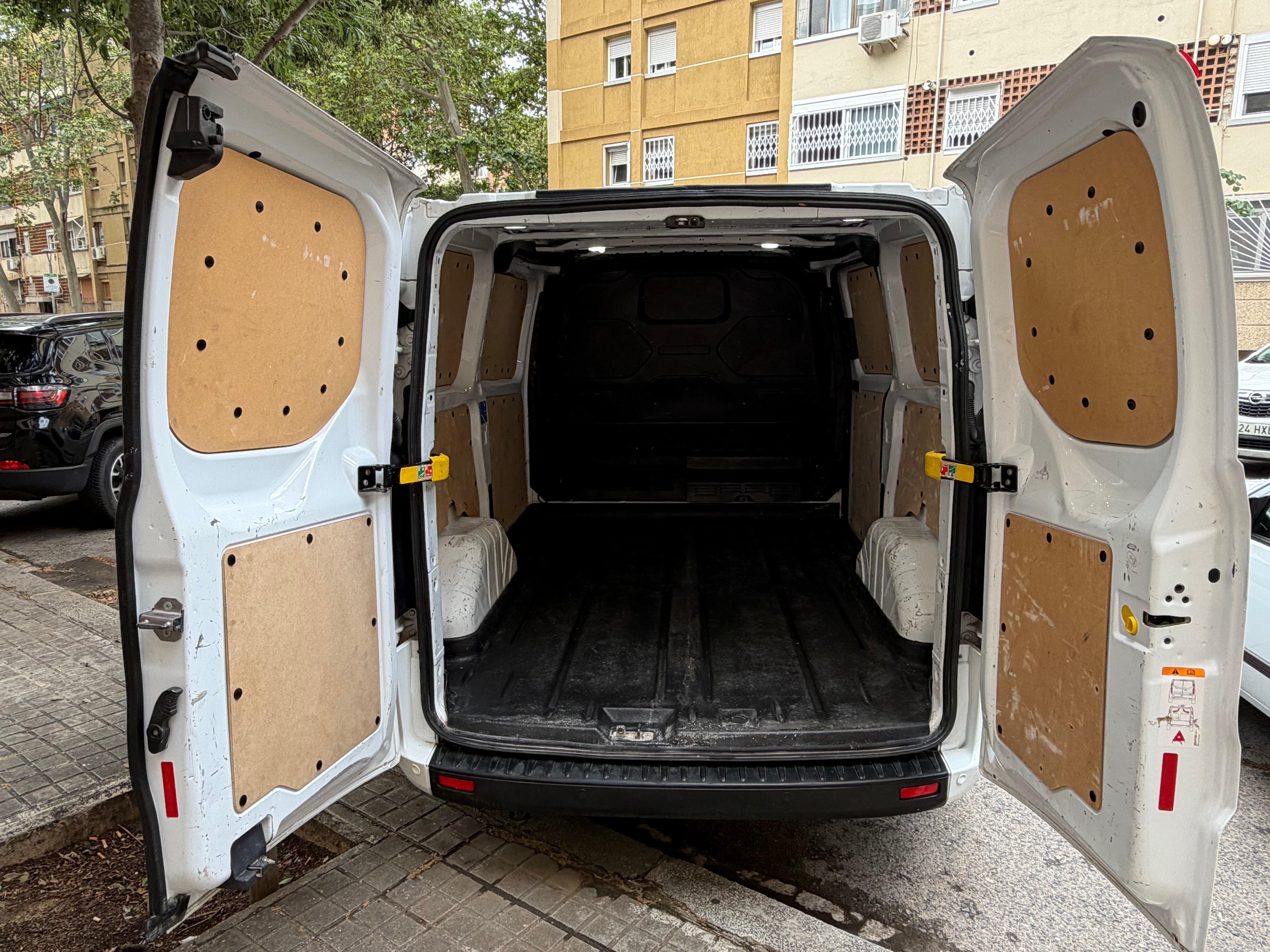 Ford Transit Custom Furgoneta avec Android Auto