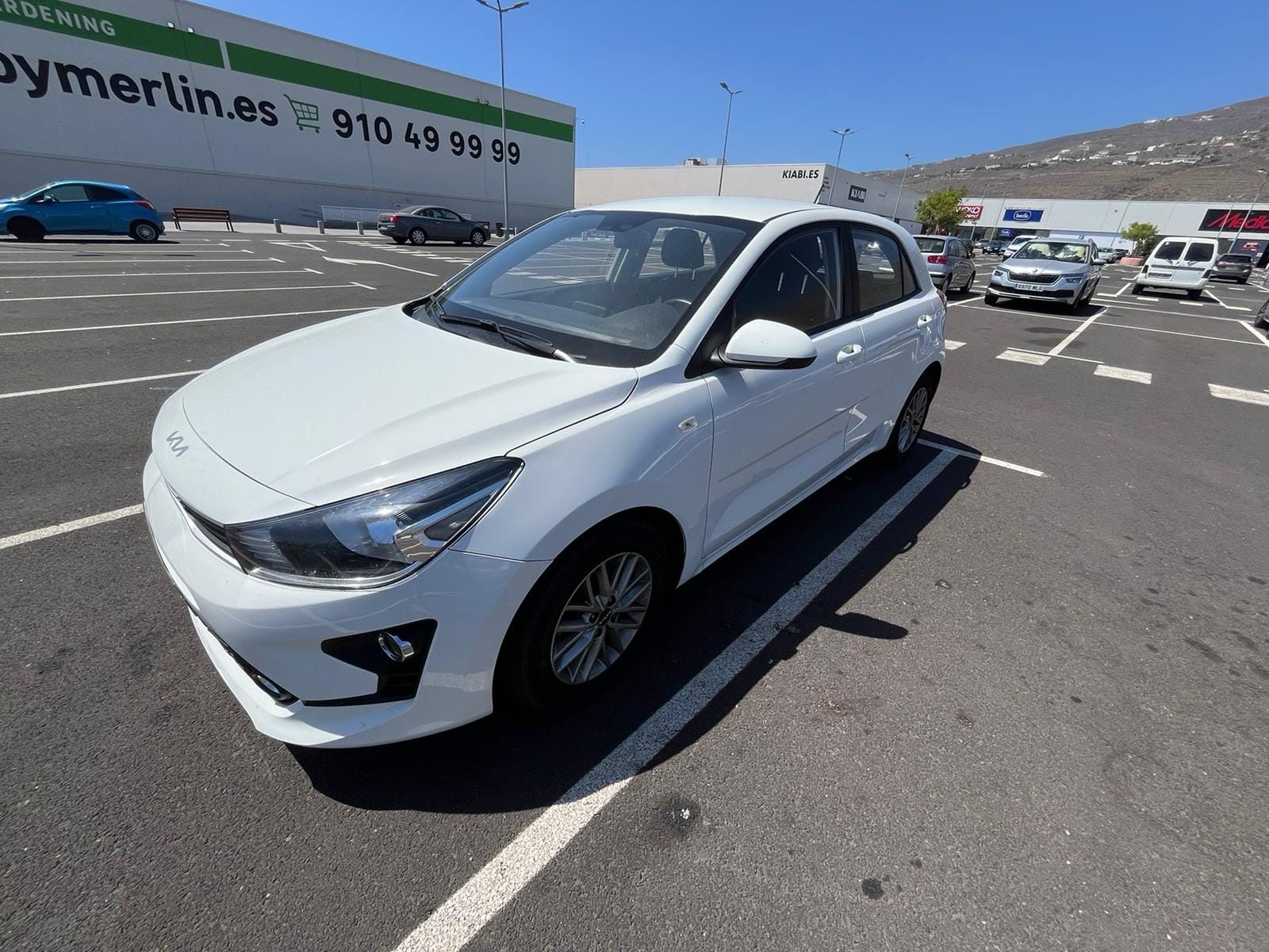 Kia Rio con Aire acondicionado