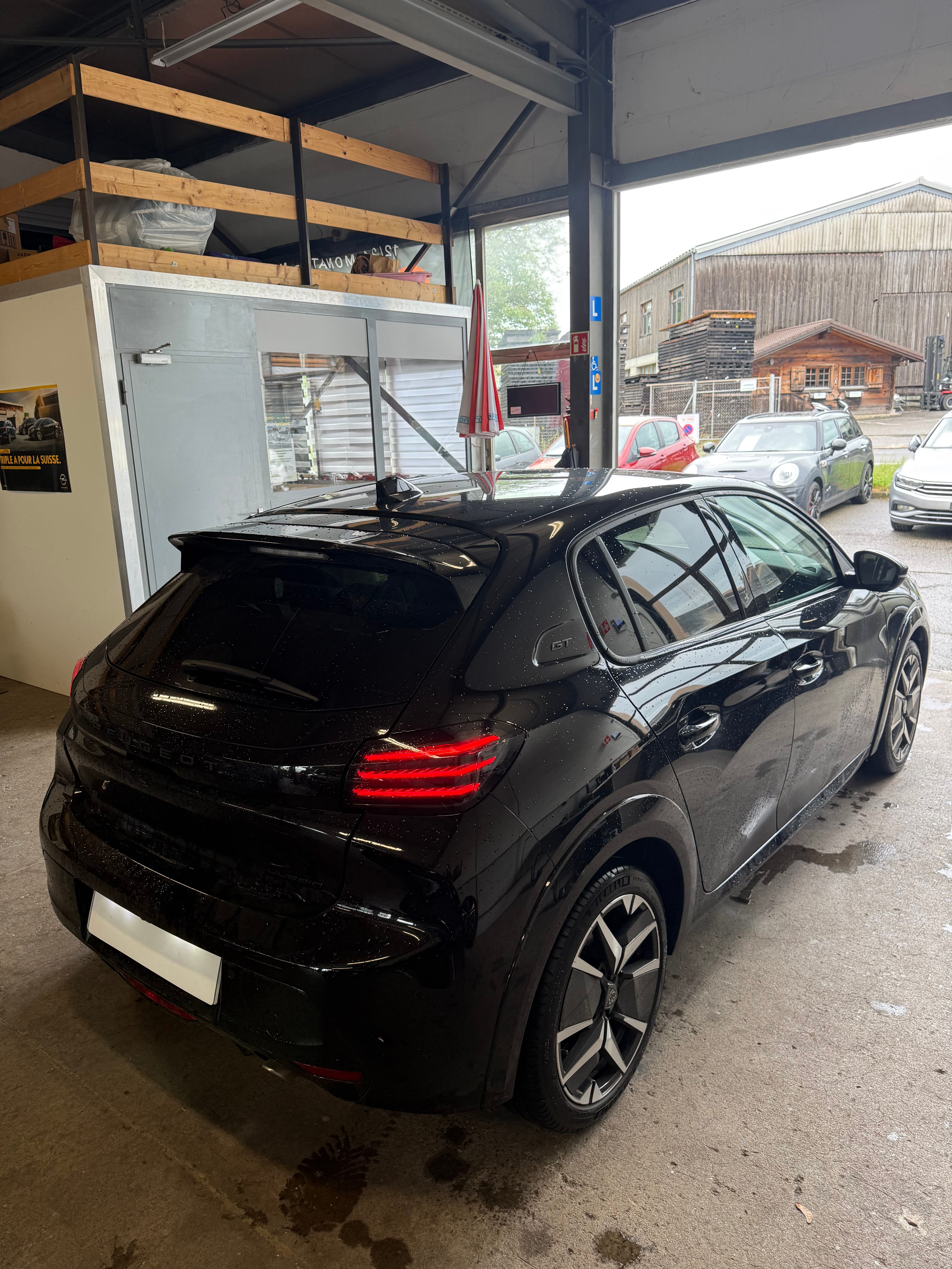 Peugeot 208 GT Line avec Climatisation