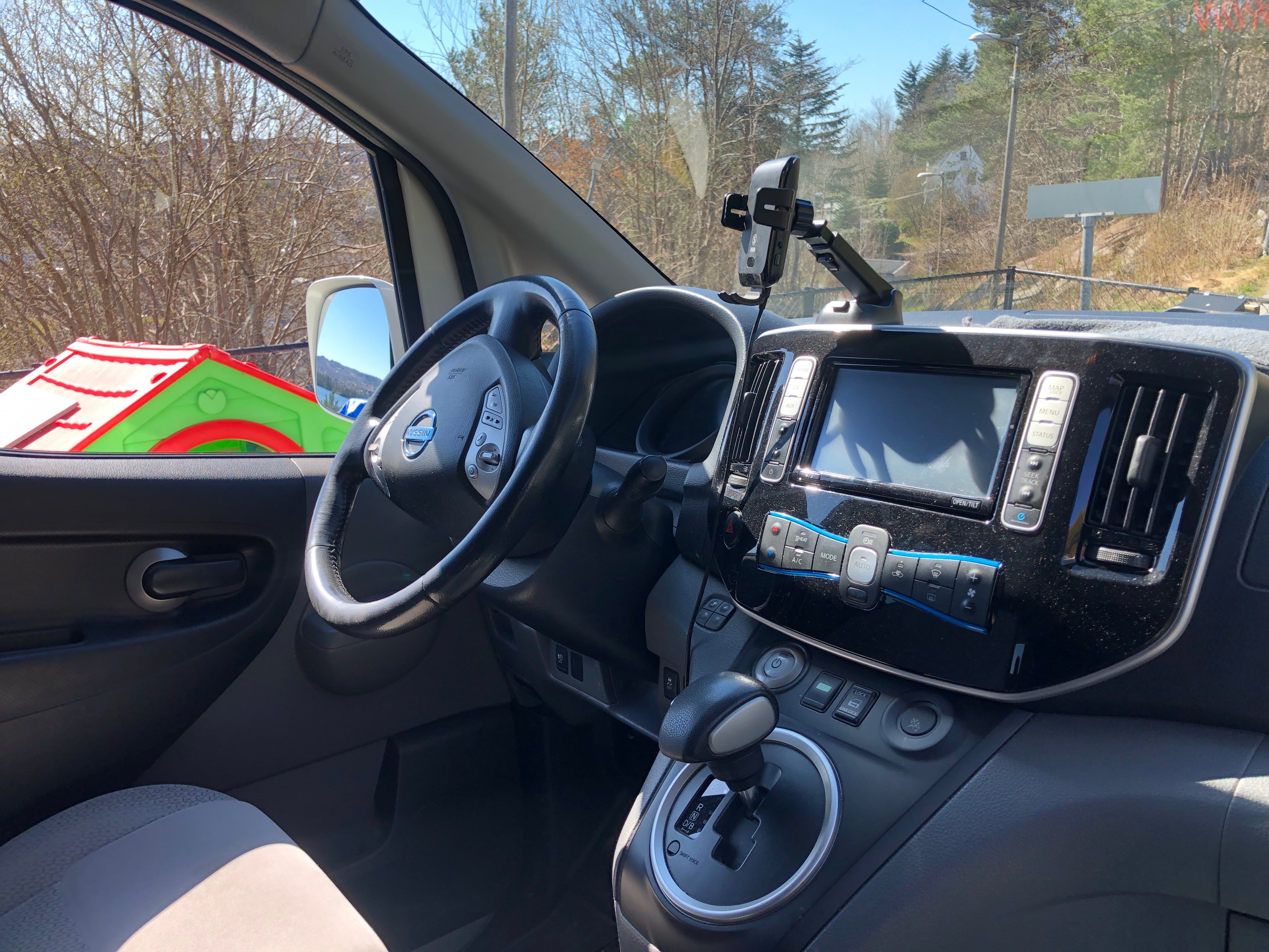 Nissan e-NV200 Evalia med Lydinngang