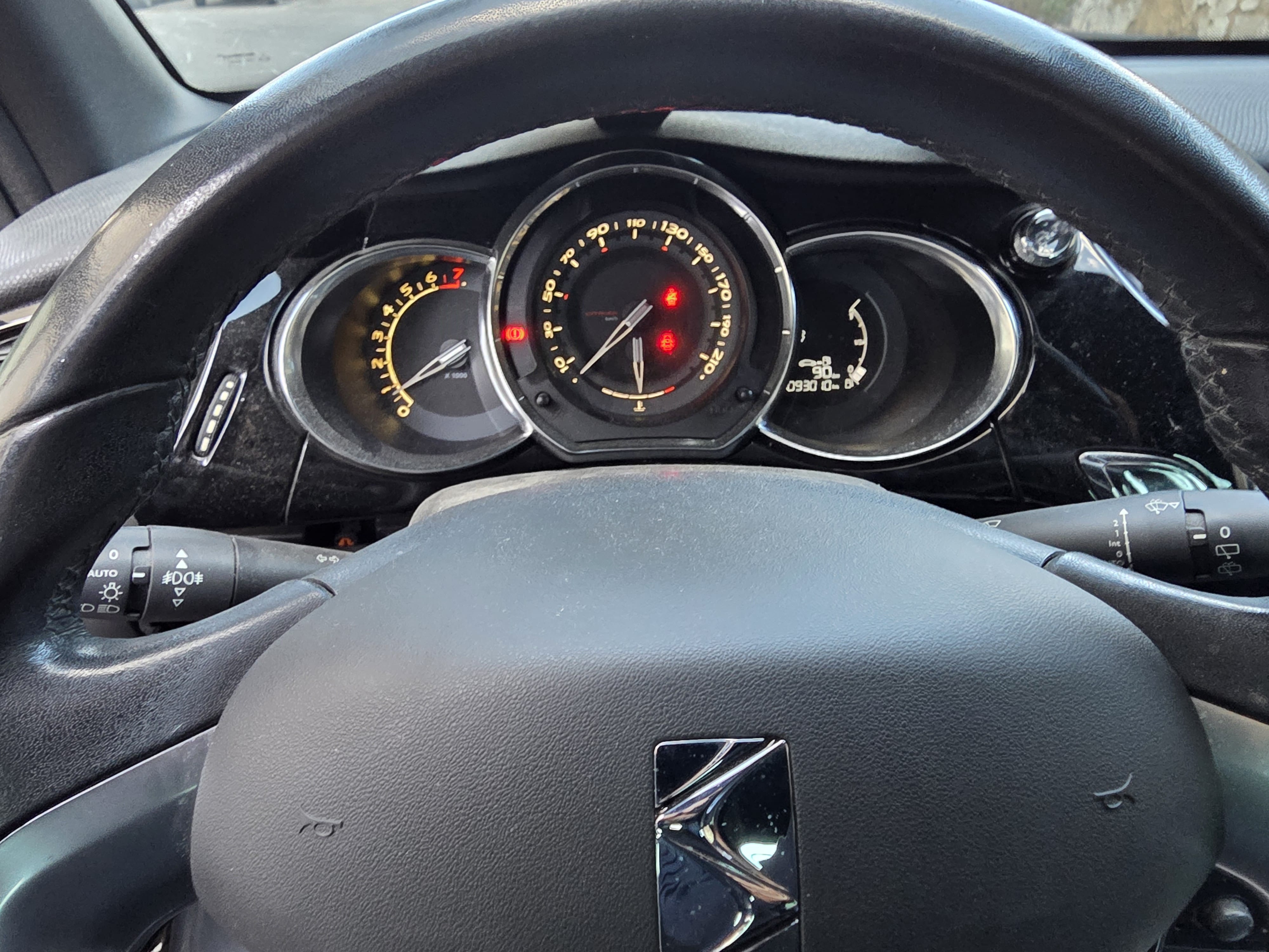 Citroen DS3 1.6 vti 120ch red édition clim auto