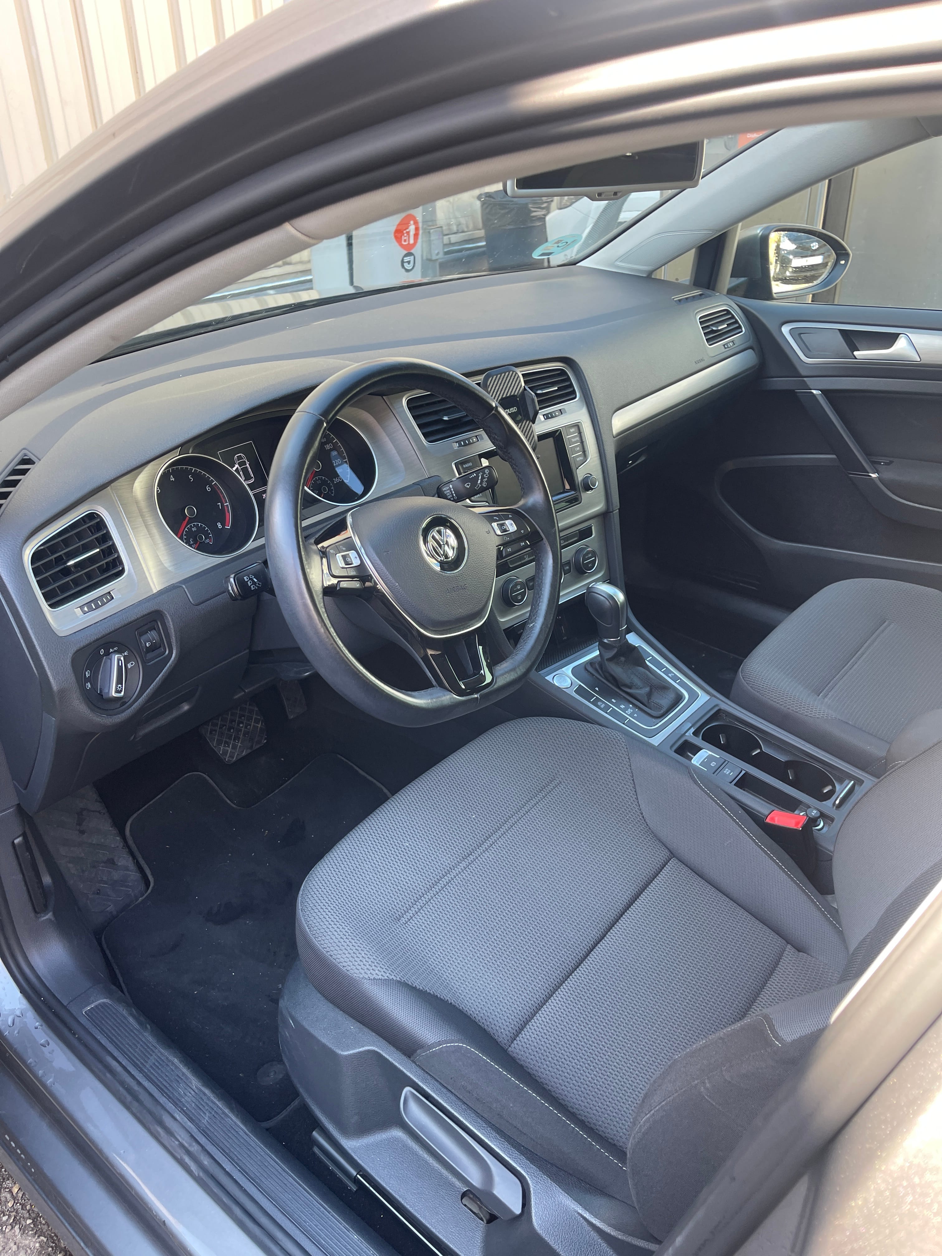 Volkswagen Golf mit Tempomat